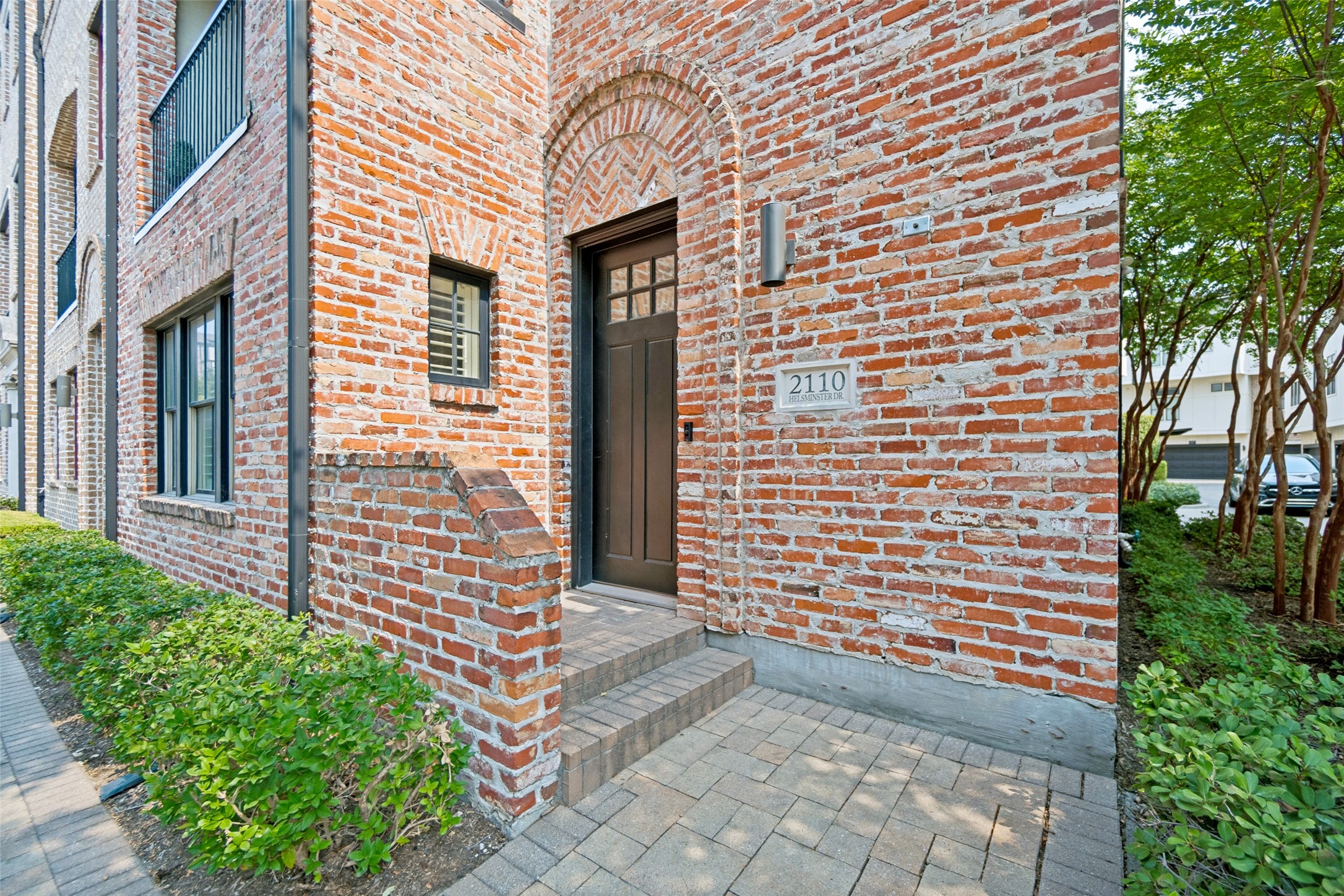 2110 Helsminster Drive