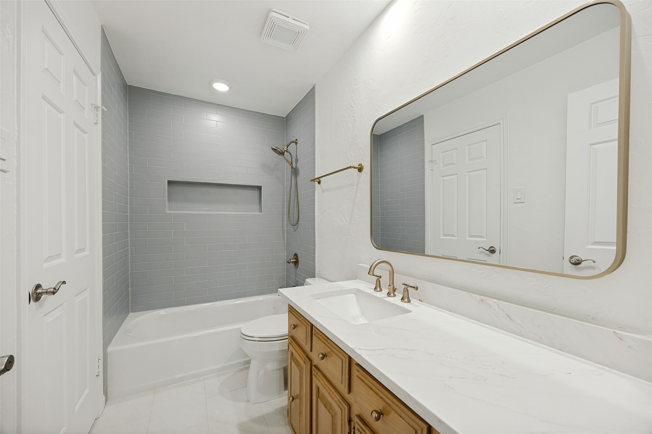 8610 Turtle Creek Boulevard #212