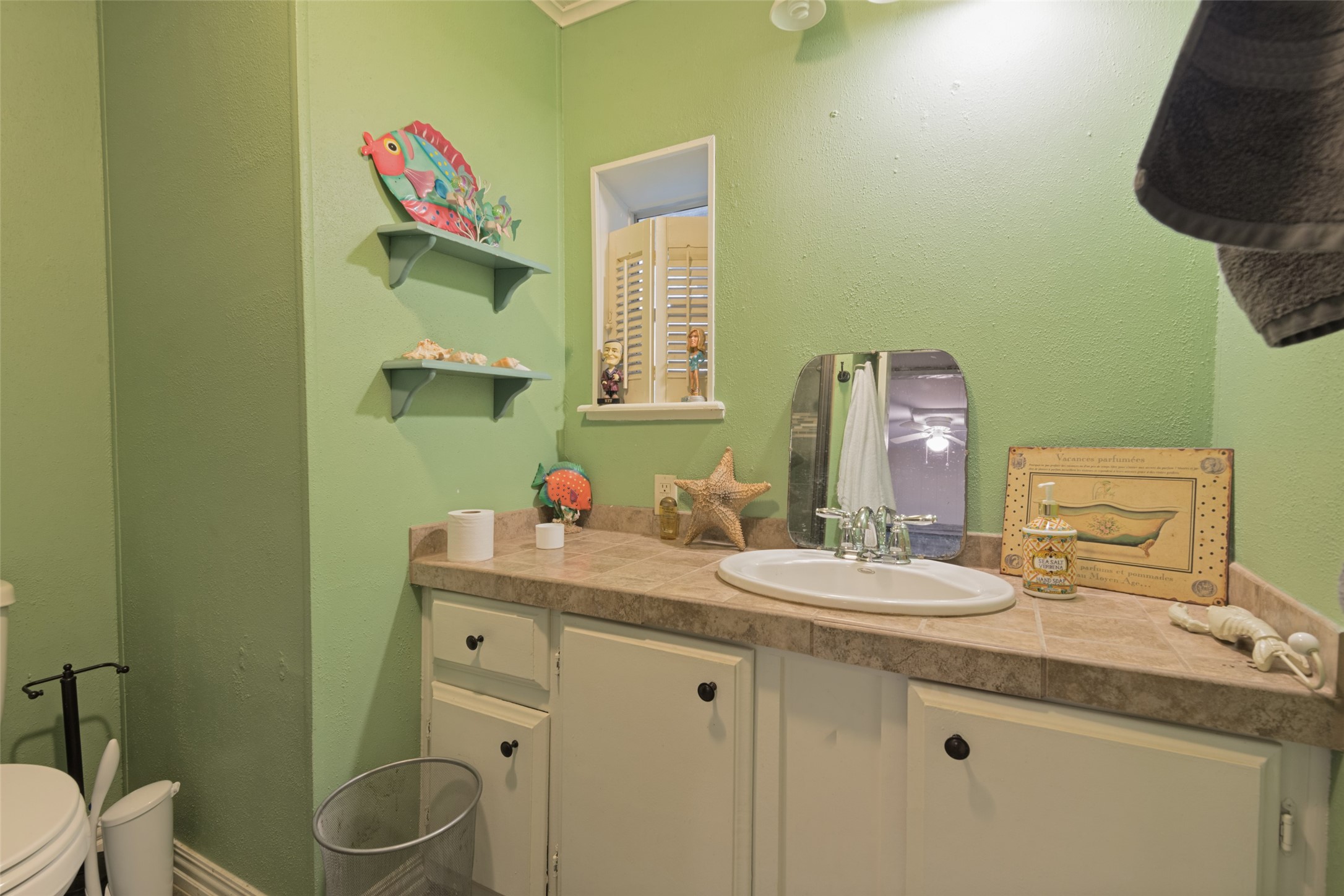 230 Overlook Trail