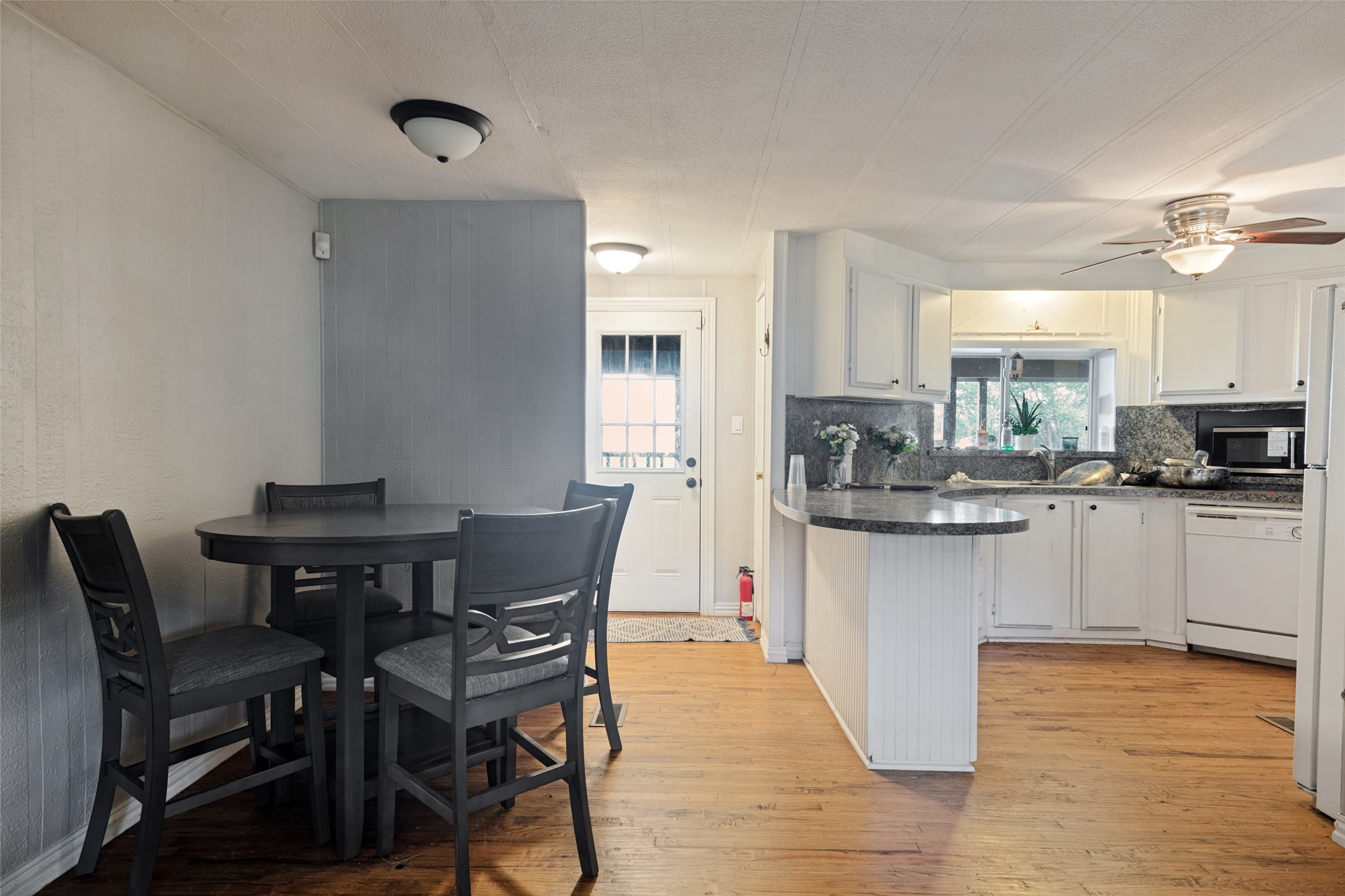 230 Overlook Trail