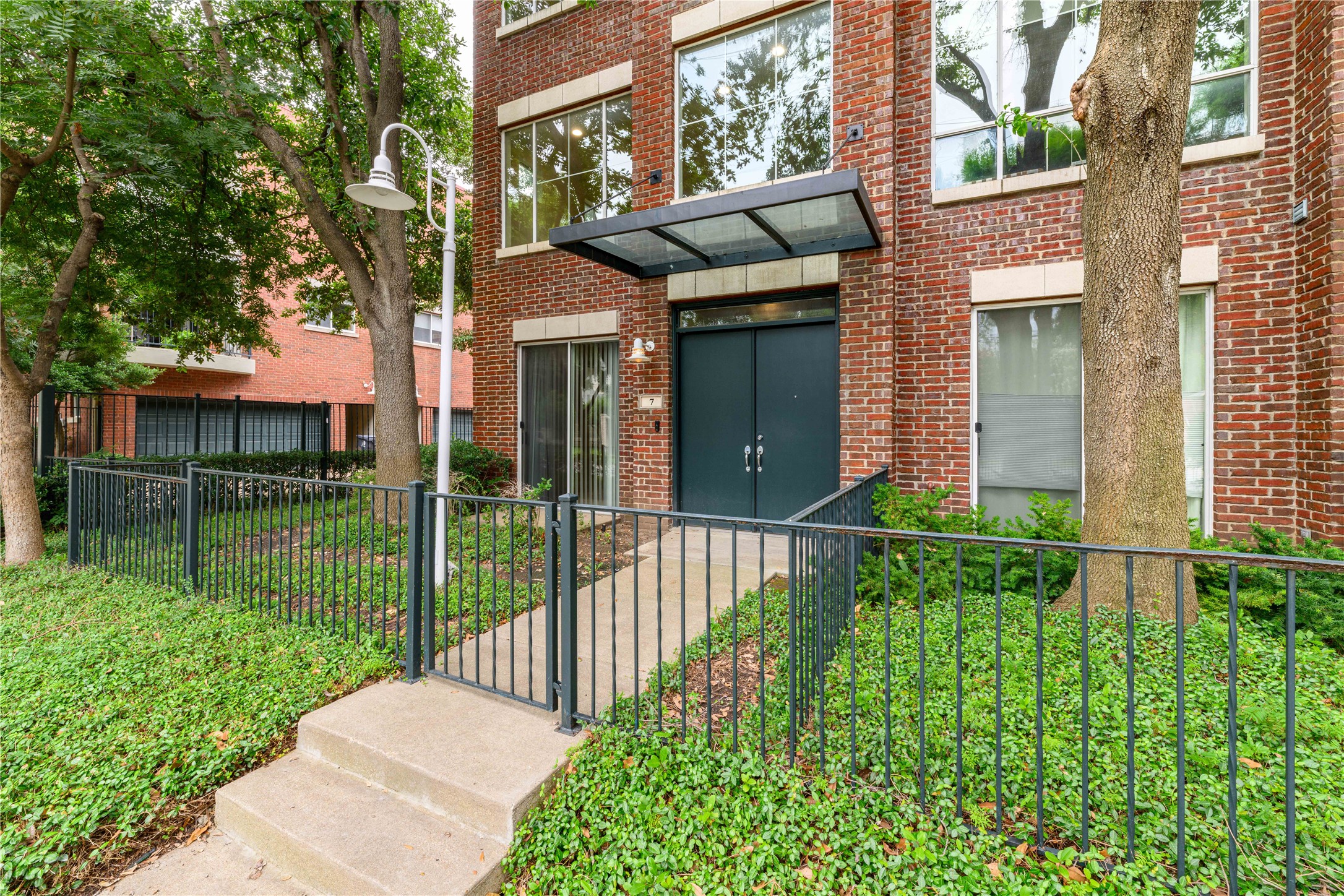 4239 Rawlins Street 7