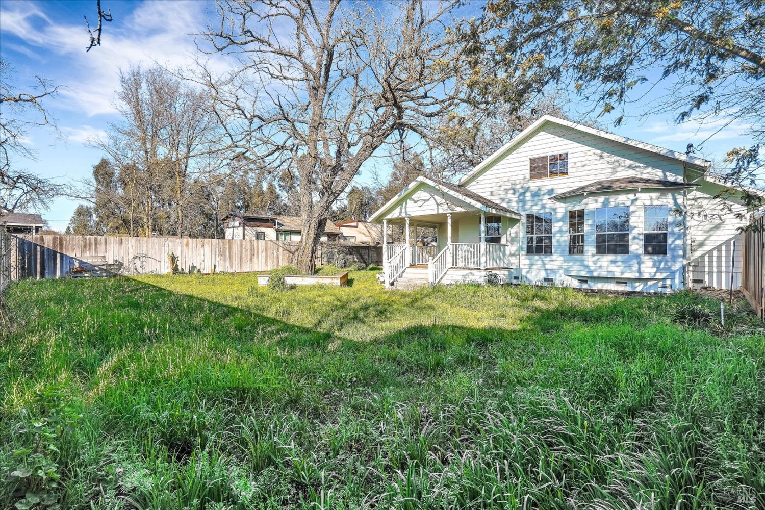 3638-3642 Moorland Ave