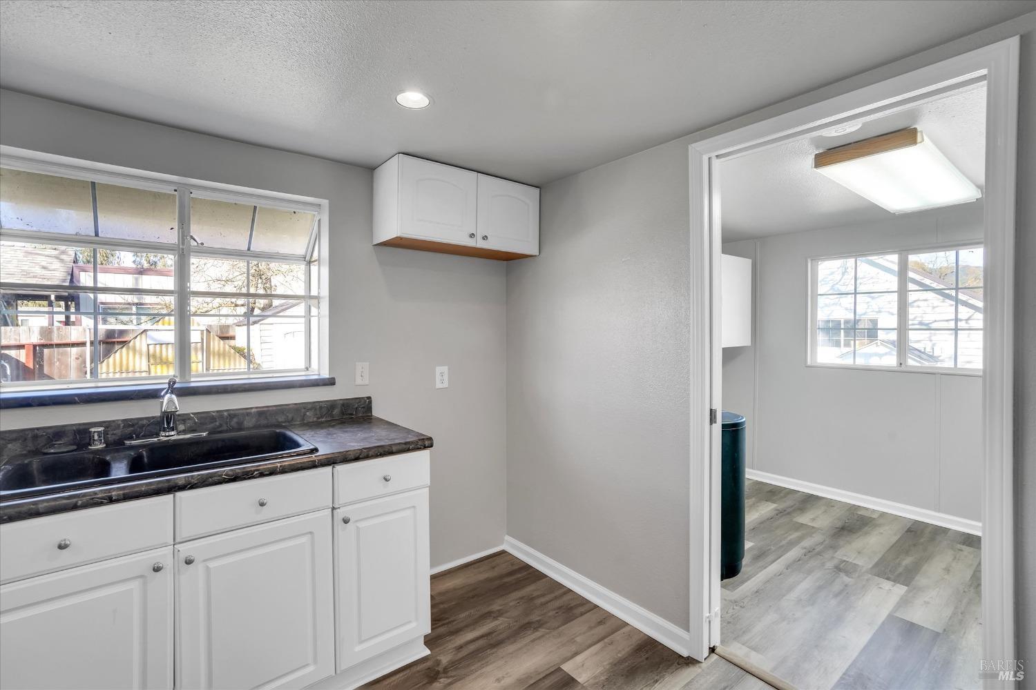 3638-3642 Moorland Ave