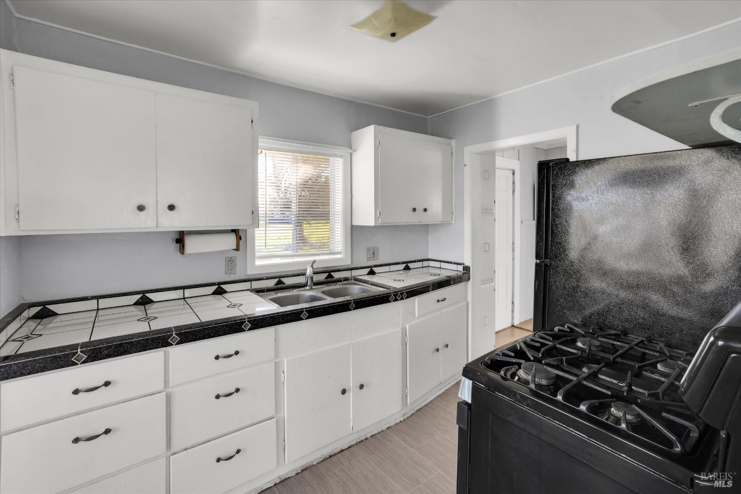 3638-3642 Moorland Ave