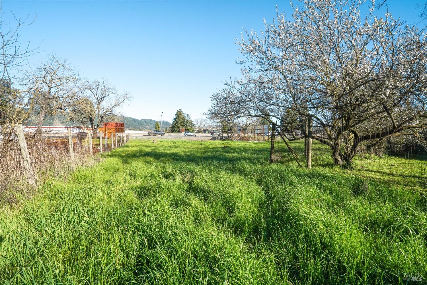 3638-3642 Moorland Ave