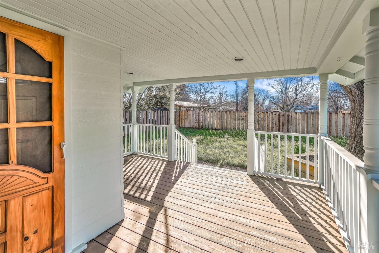 3638-3642 Moorland Ave