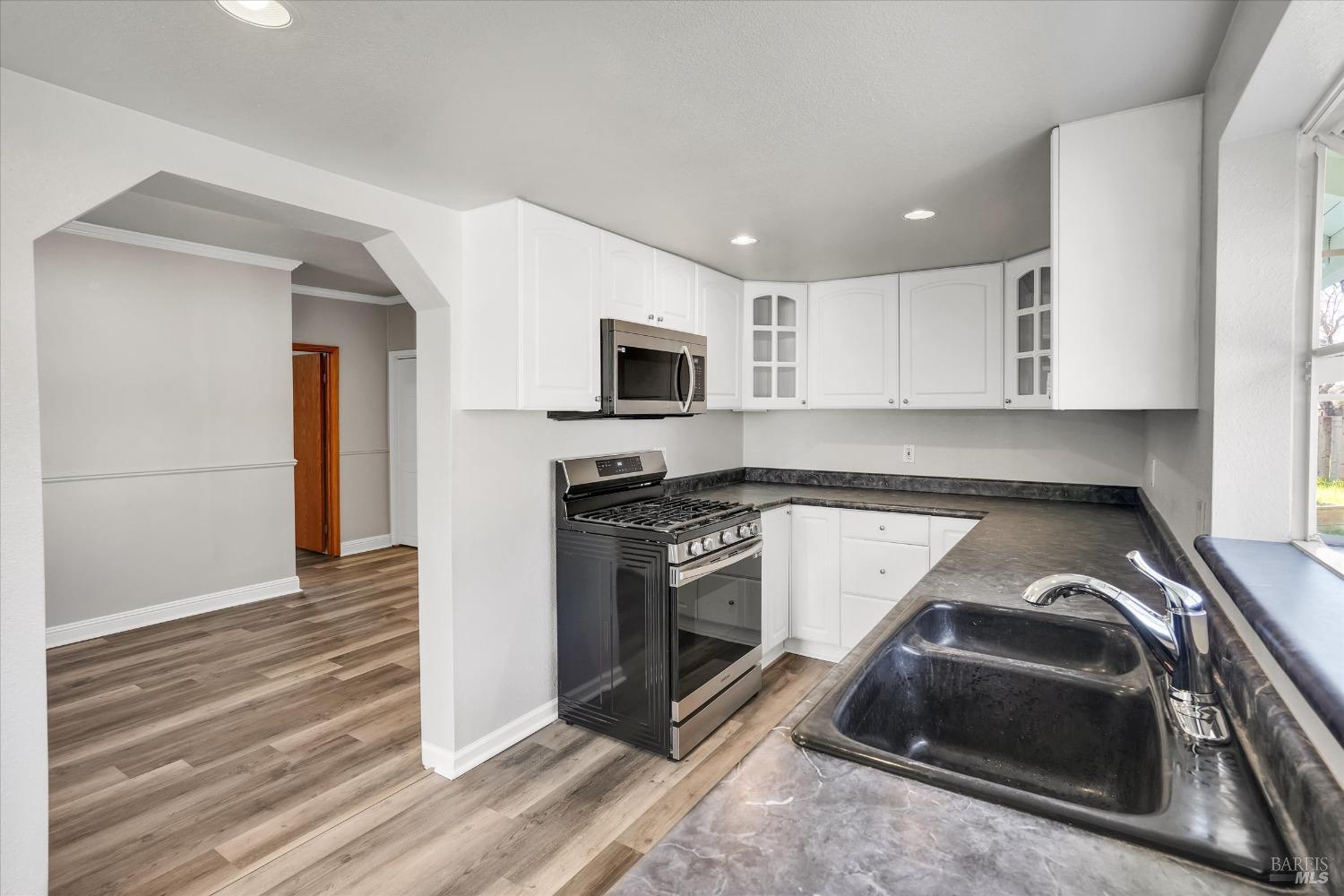 3638-3642 Moorland Ave