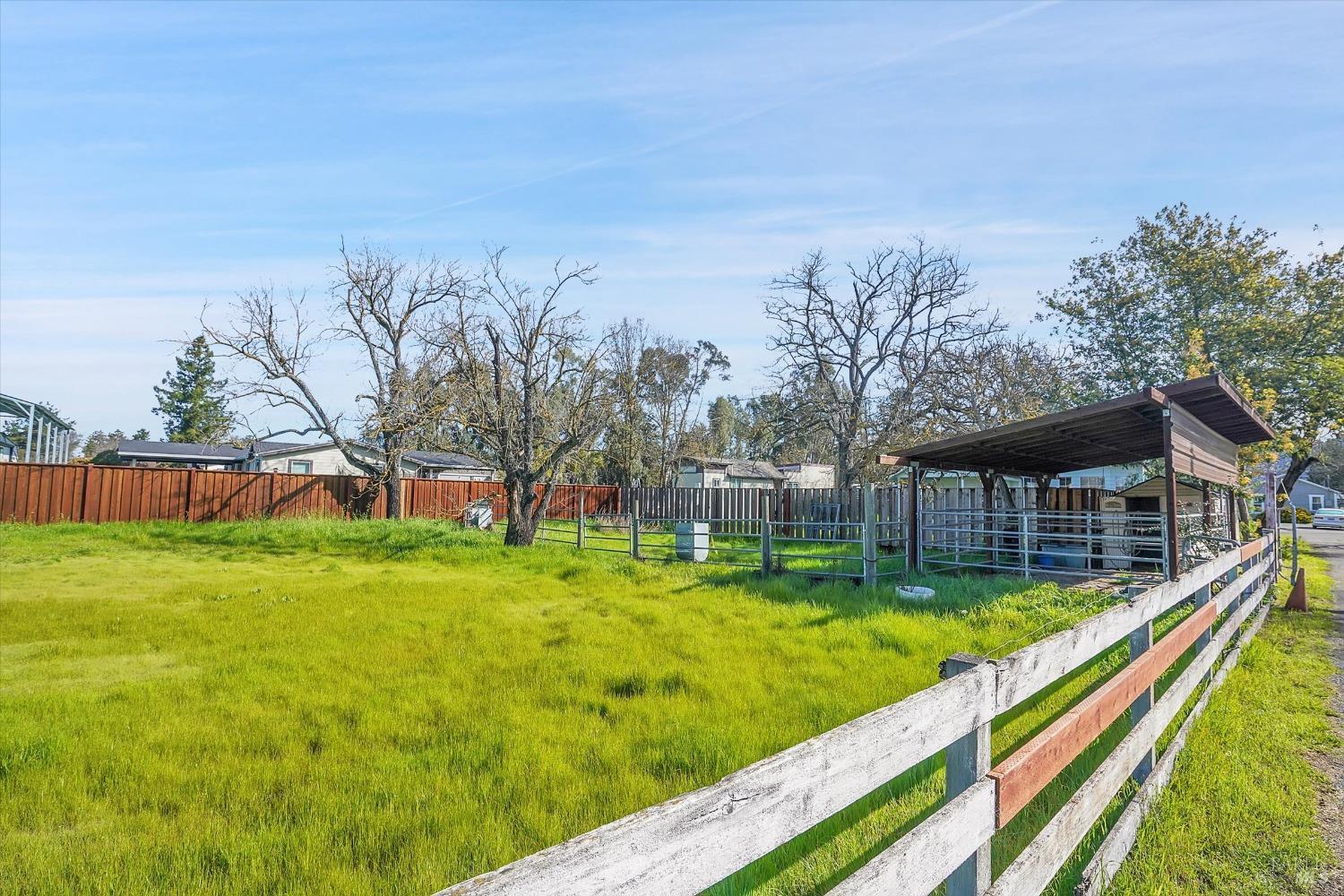 3638-3642 Moorland Ave