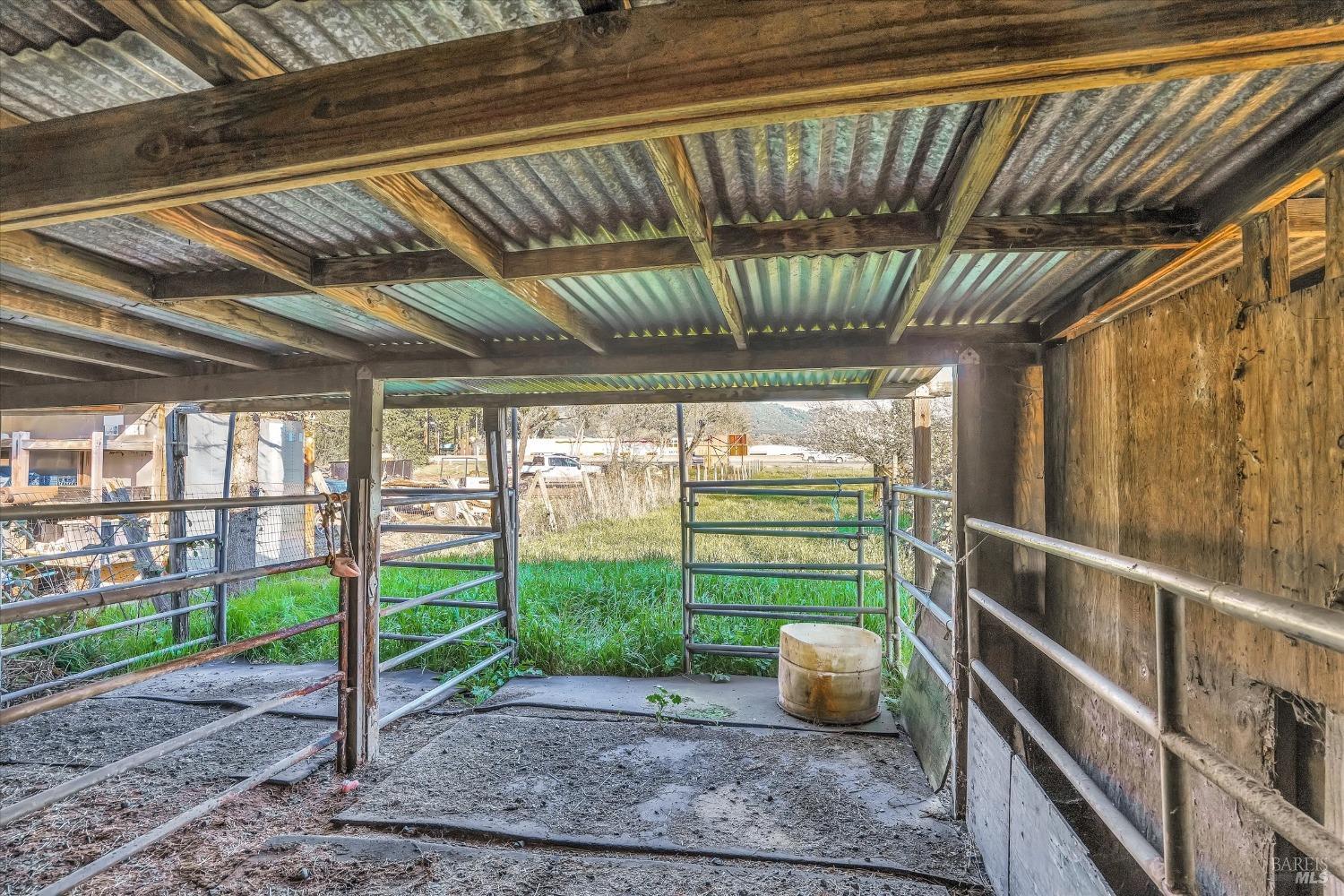 3638-3642 Moorland Ave