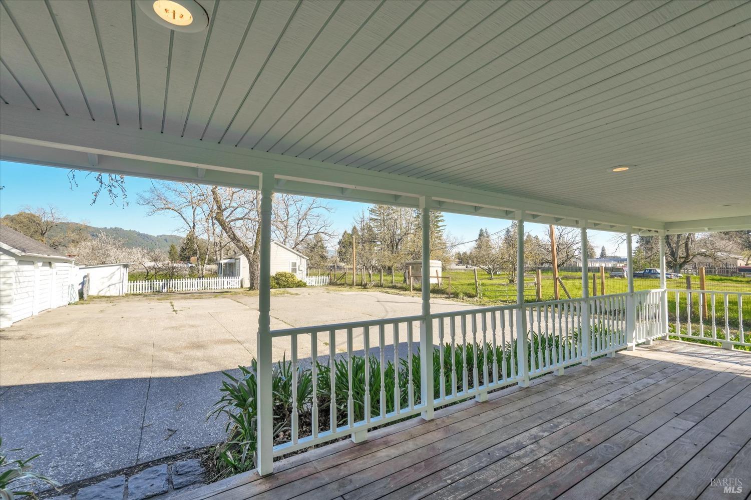 3638-3642 Moorland Ave