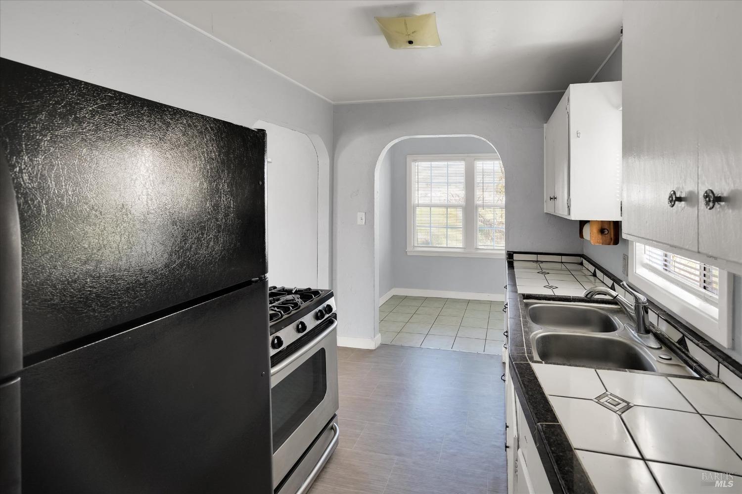 3638-3642 Moorland Ave