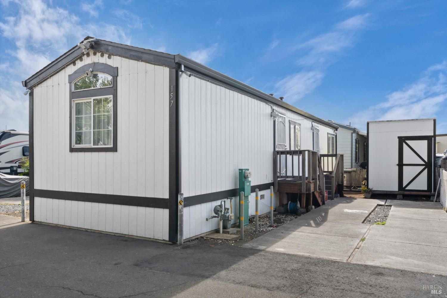 157 Plaza Dr