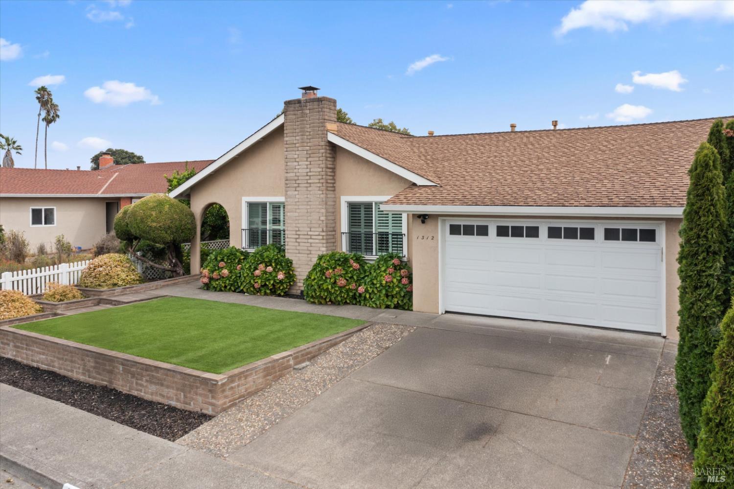 1312 Glenwood Dr