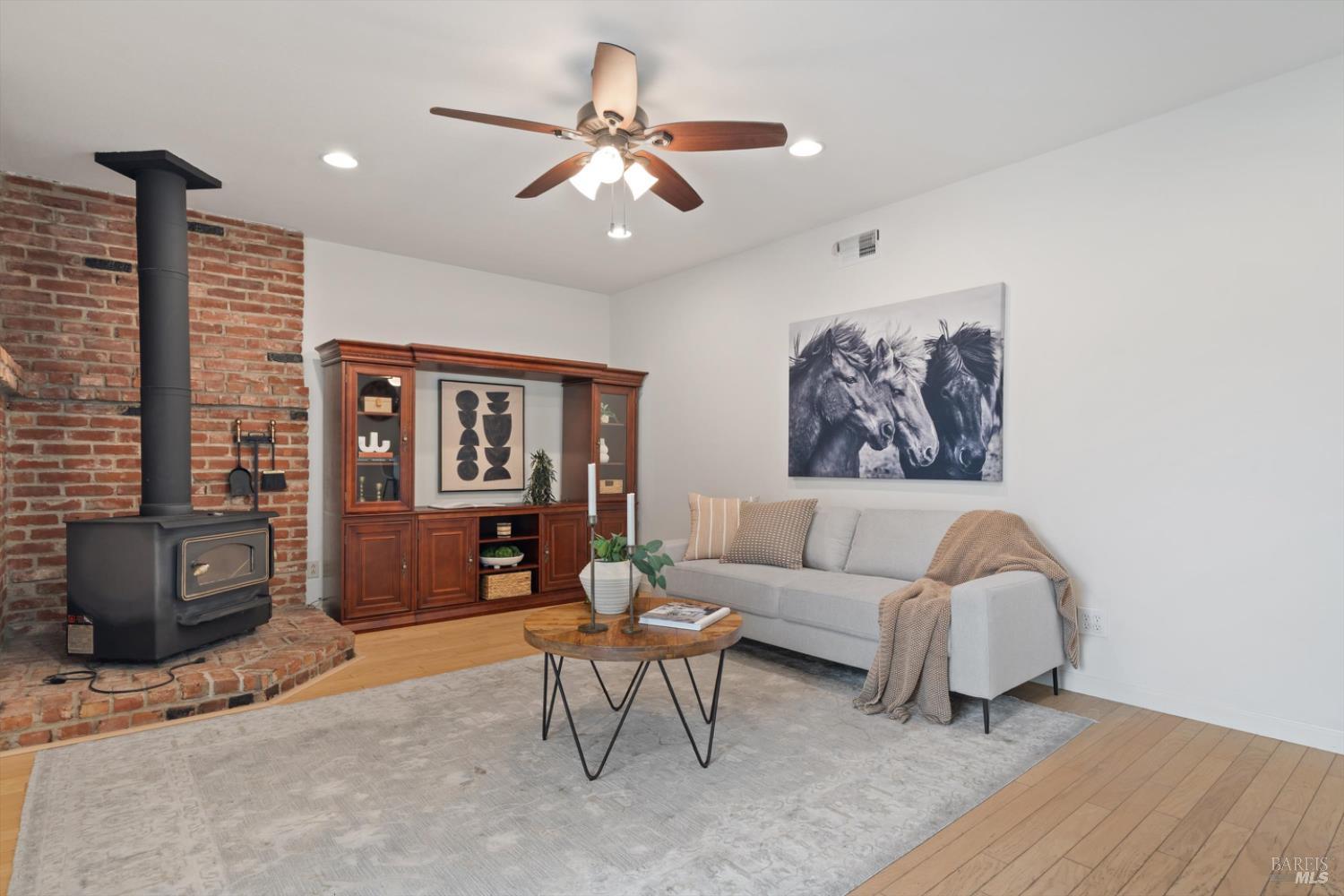 1312 Glenwood Dr