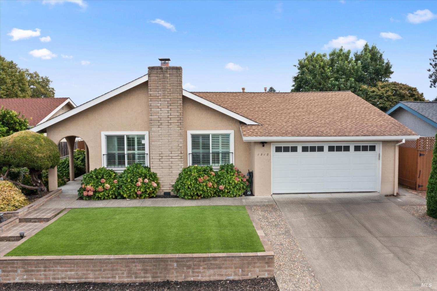 1312 Glenwood Dr