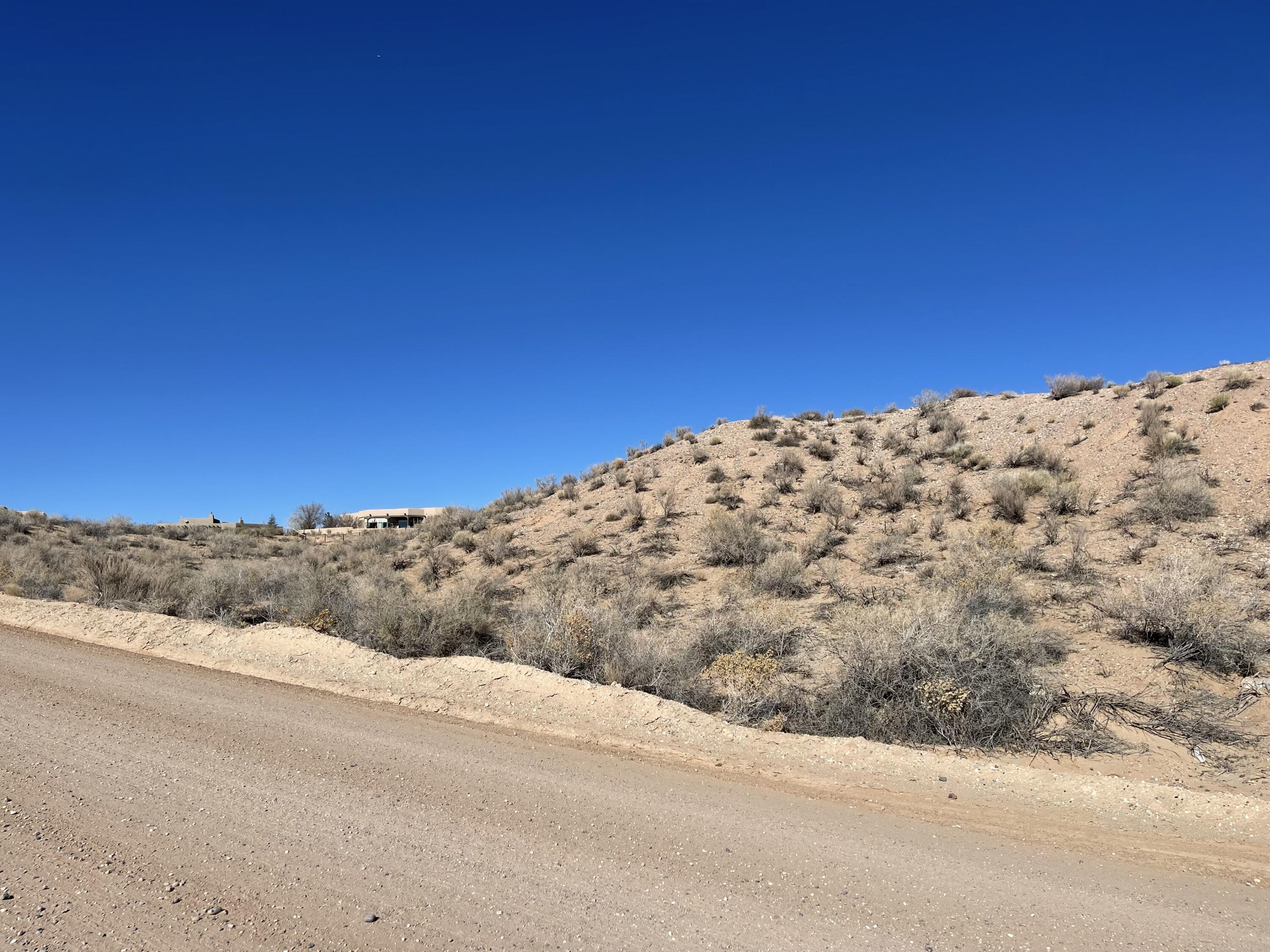 6729 Milpa Alta Road NE