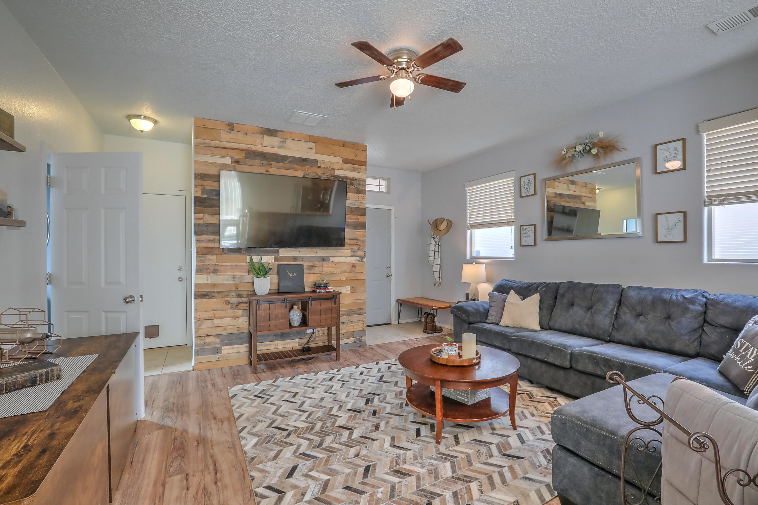 10630 Megafauna Road SW