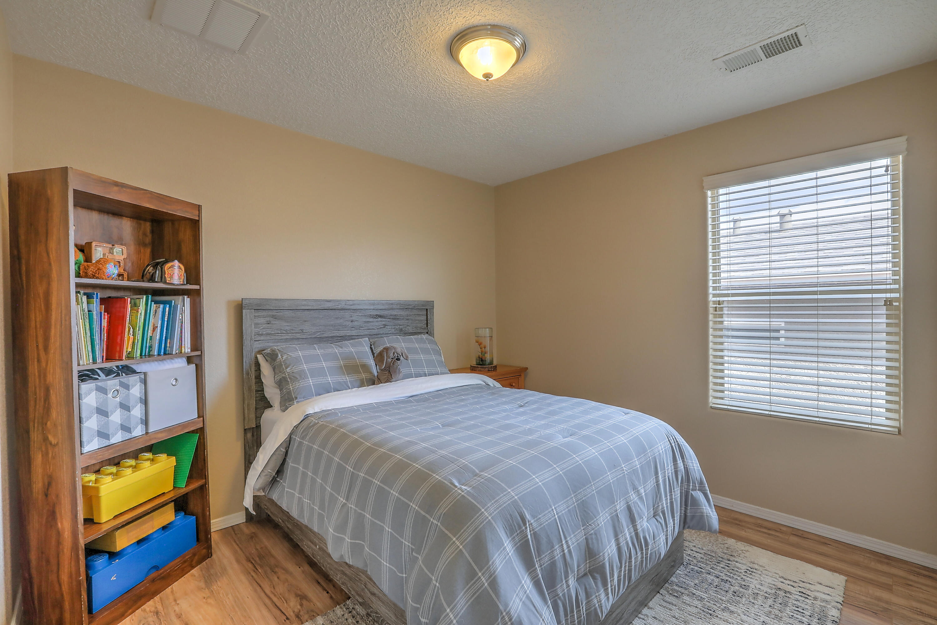 10630 Megafauna Road SW