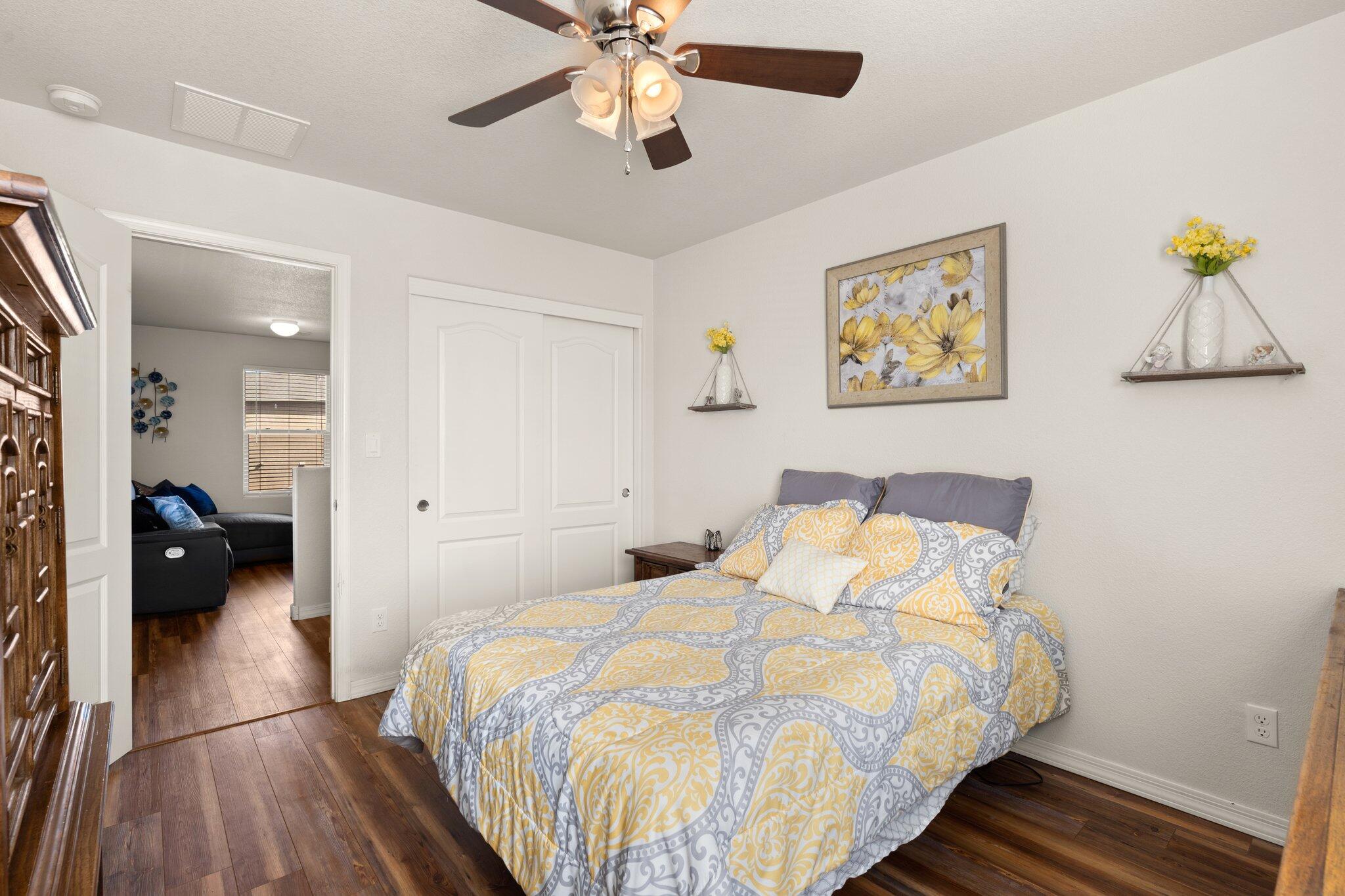 3625 Buckaroo Loop NE