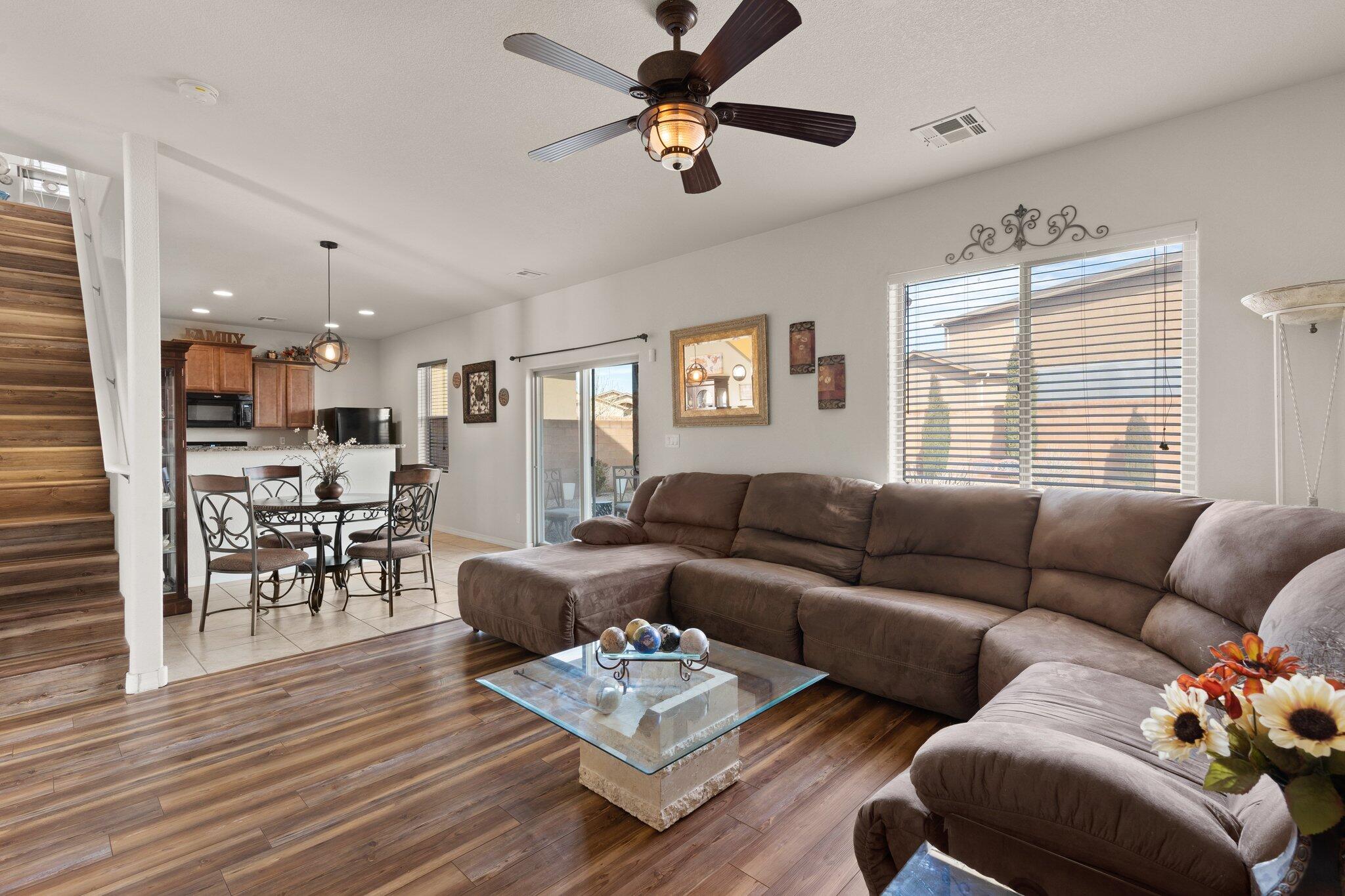 3625 Buckaroo Loop NE