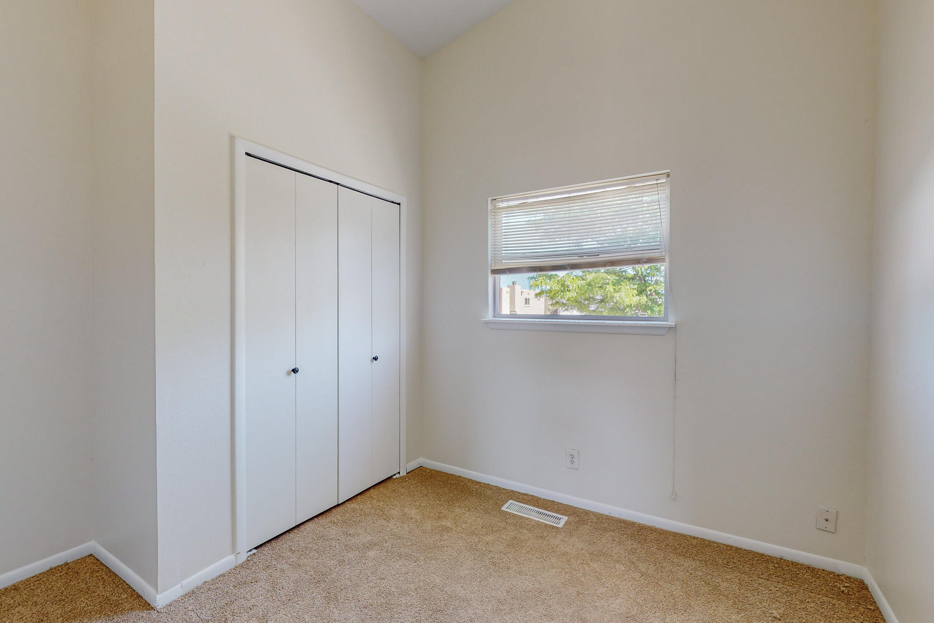 7005 Marilyn Avenue NE