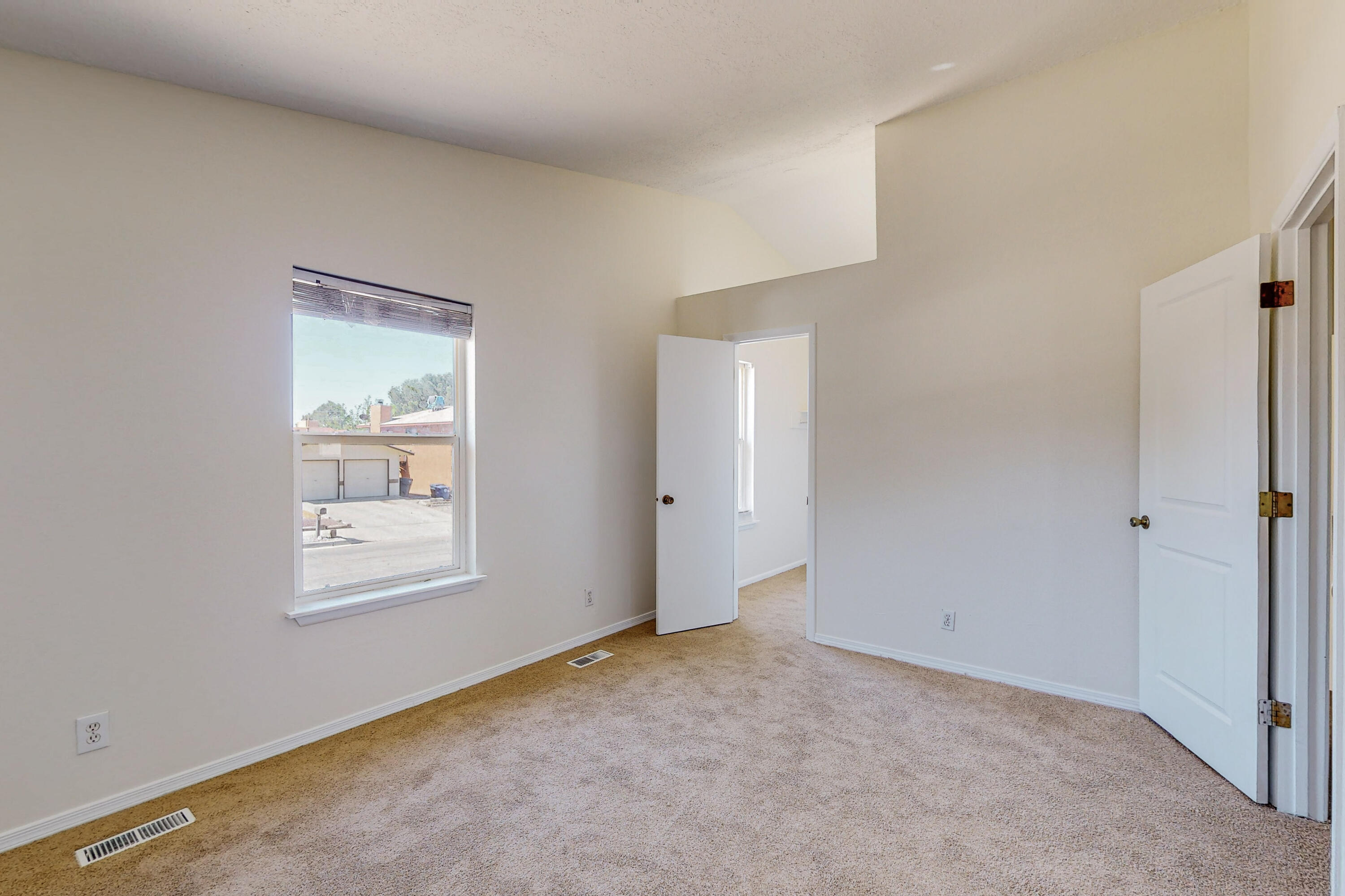 7005 Marilyn Avenue NE