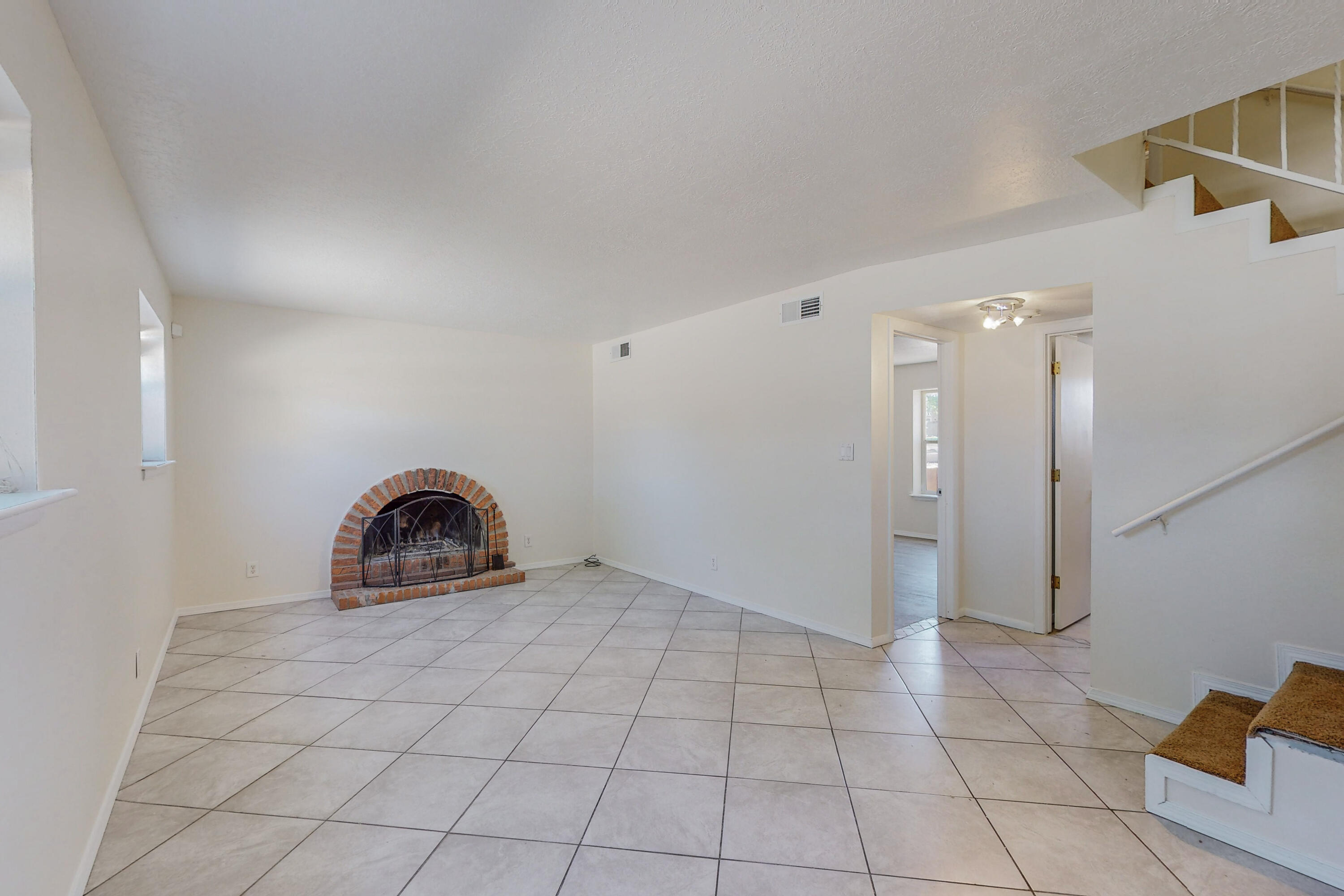 7005 Marilyn Avenue NE