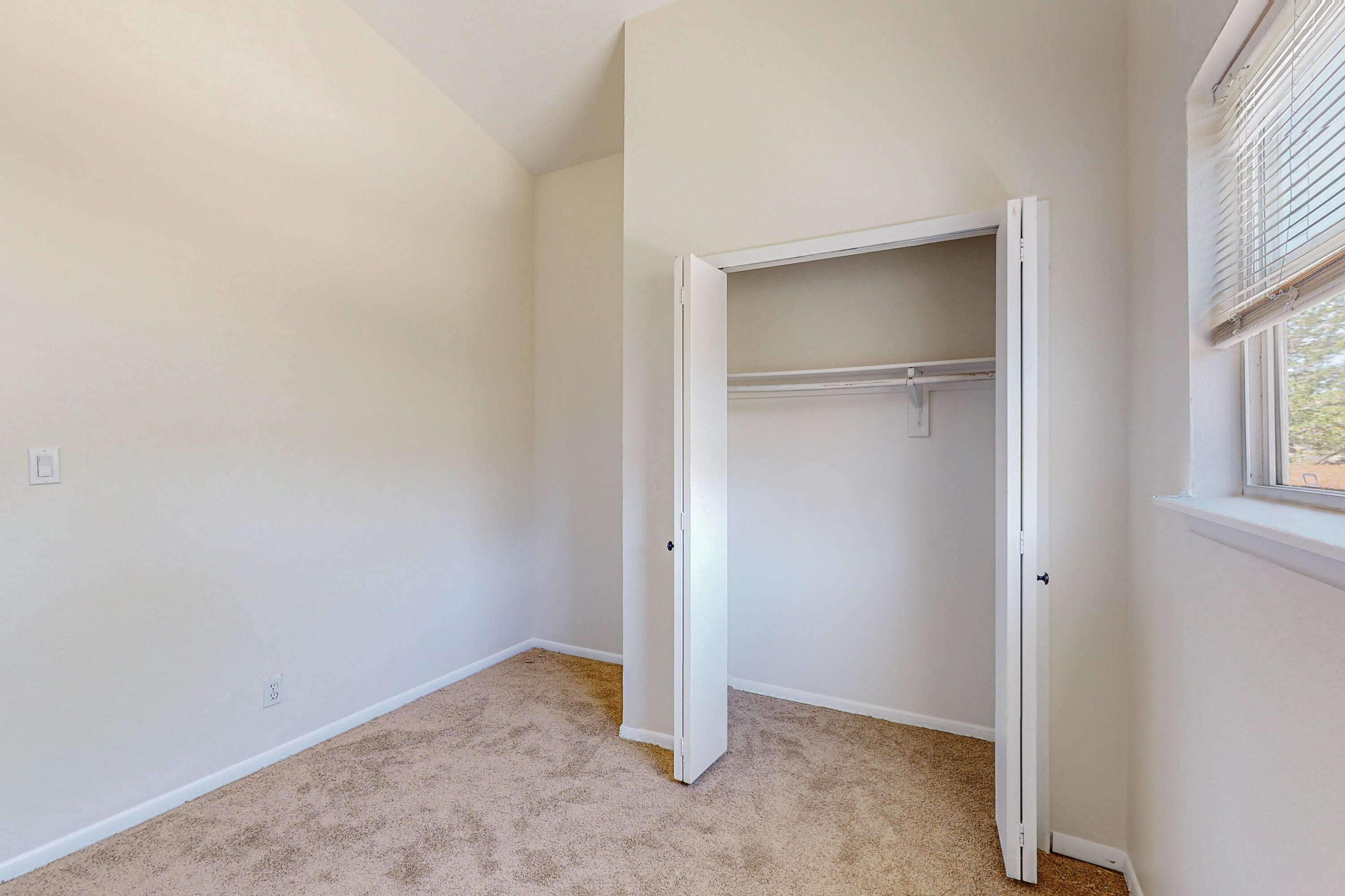 7005 Marilyn Avenue NE