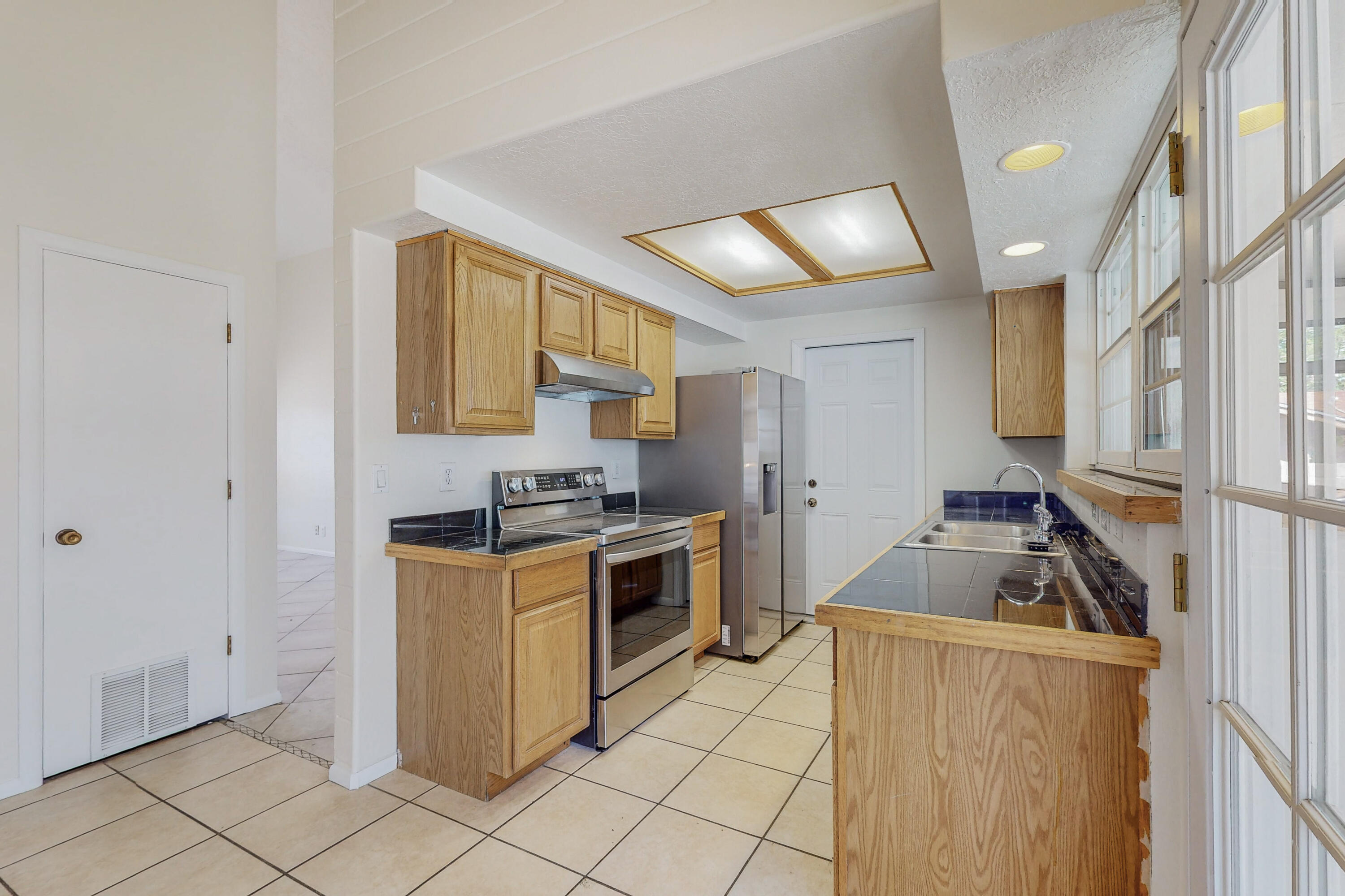 7005 Marilyn Avenue NE