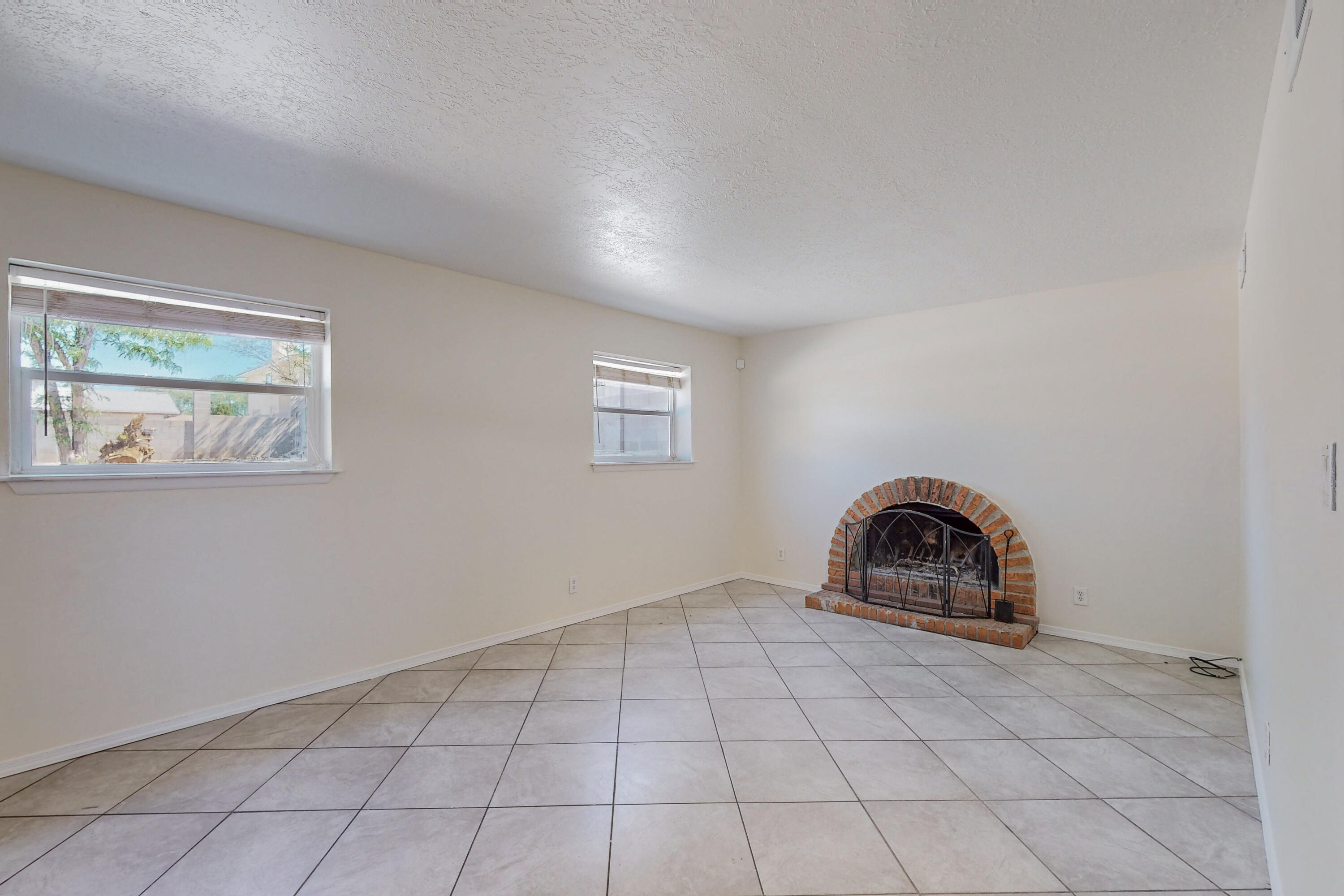 7005 Marilyn Avenue NE