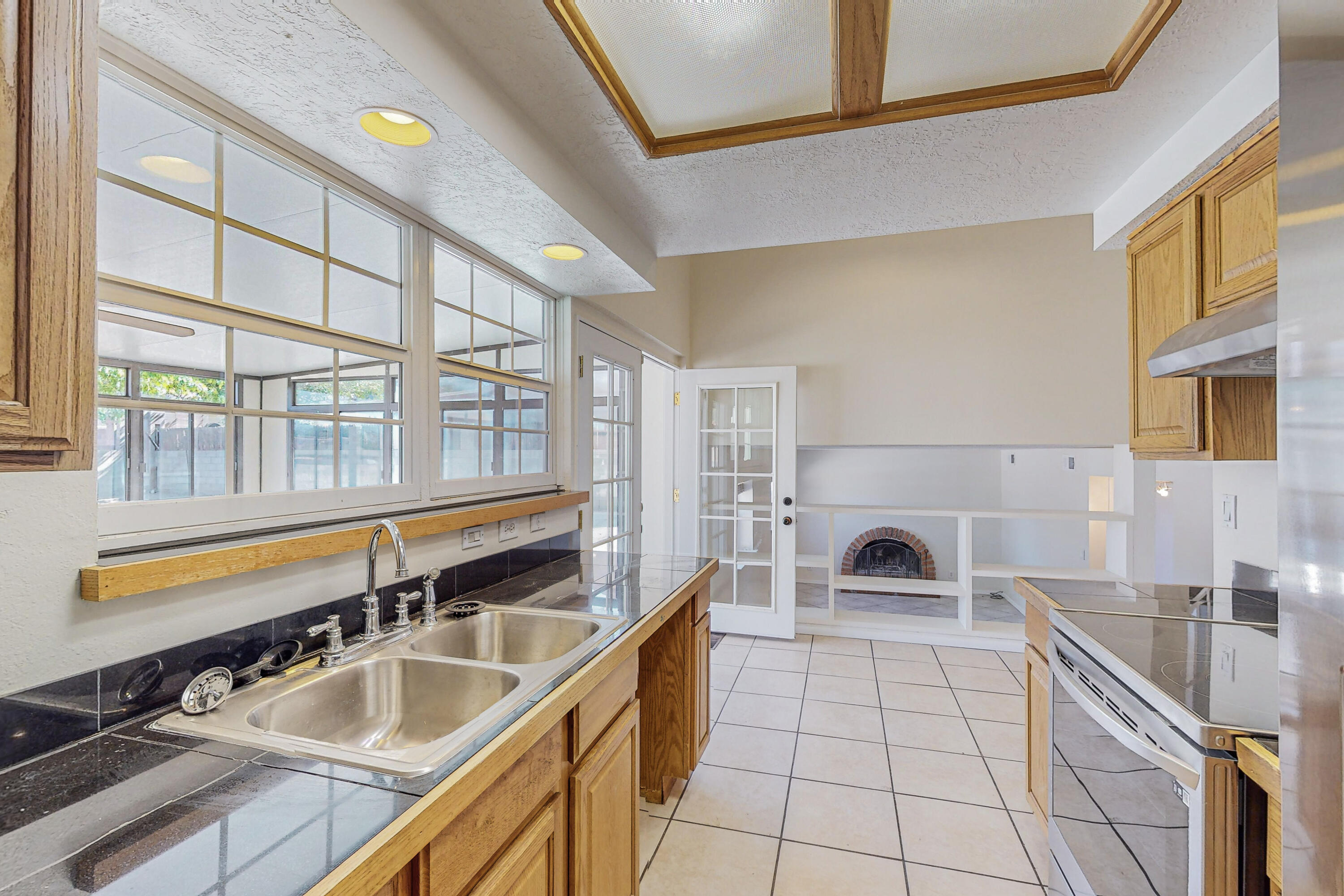 7005 Marilyn Avenue NE