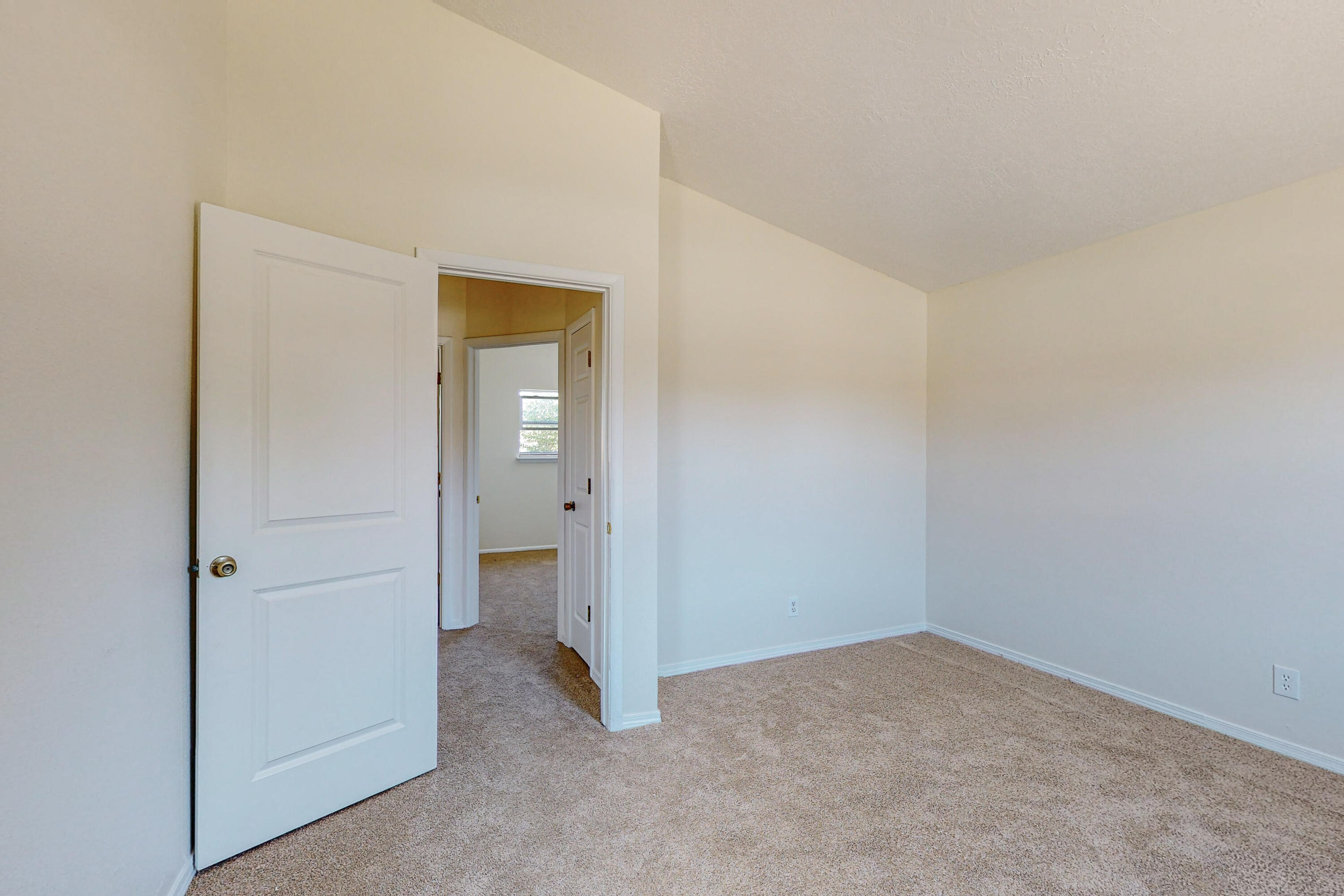 7005 Marilyn Avenue NE