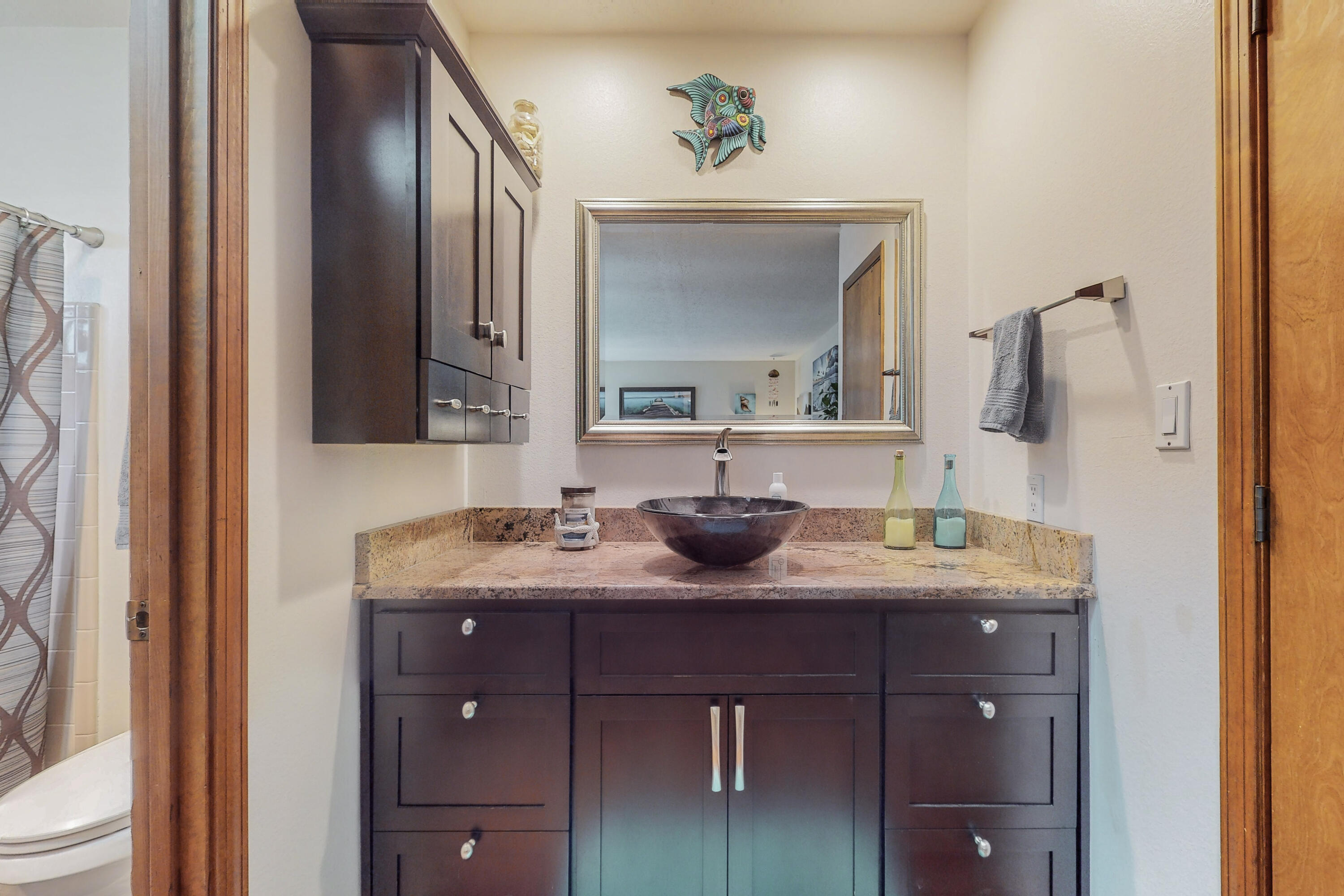 7013 Cherry Blossom Ln Lane NE