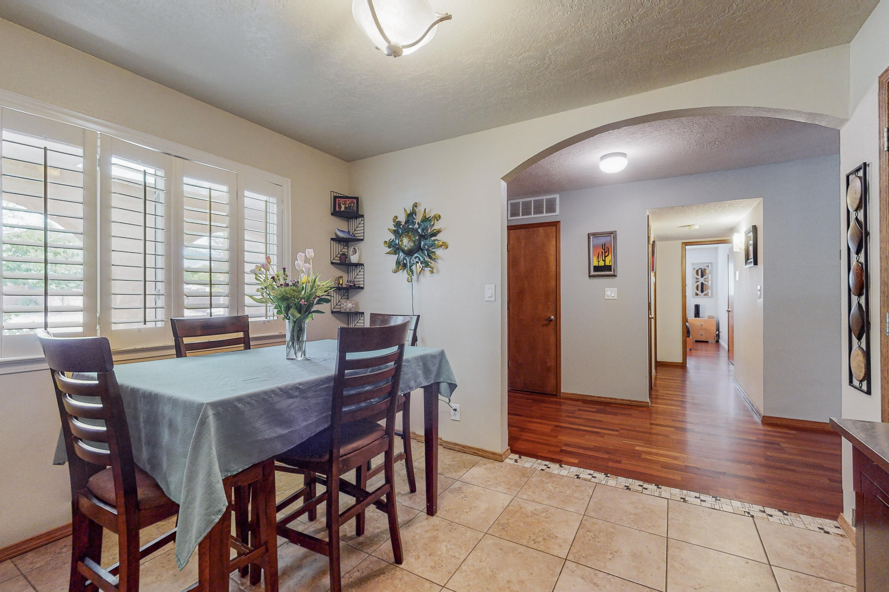 7013 Cherry Blossom Ln Lane NE