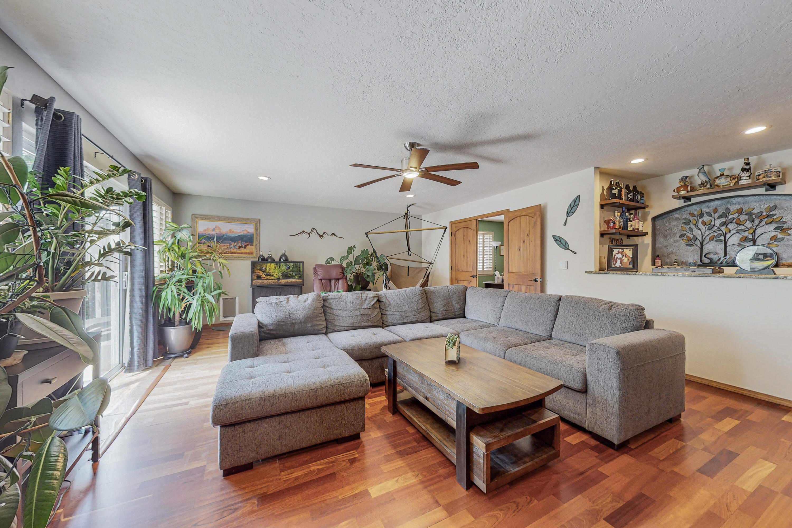 7013 Cherry Blossom Ln Lane NE