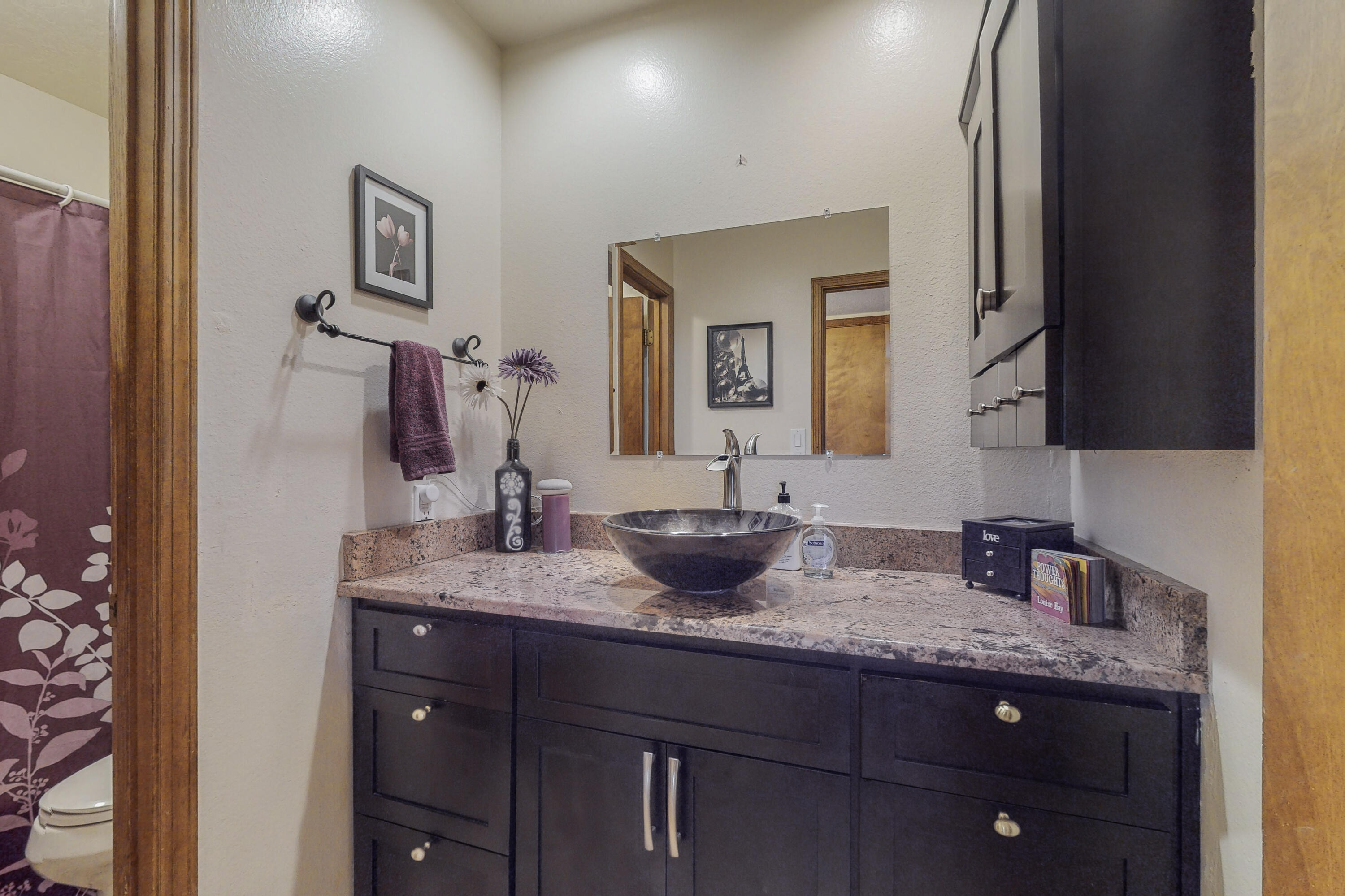 7013 Cherry Blossom Ln Lane NE