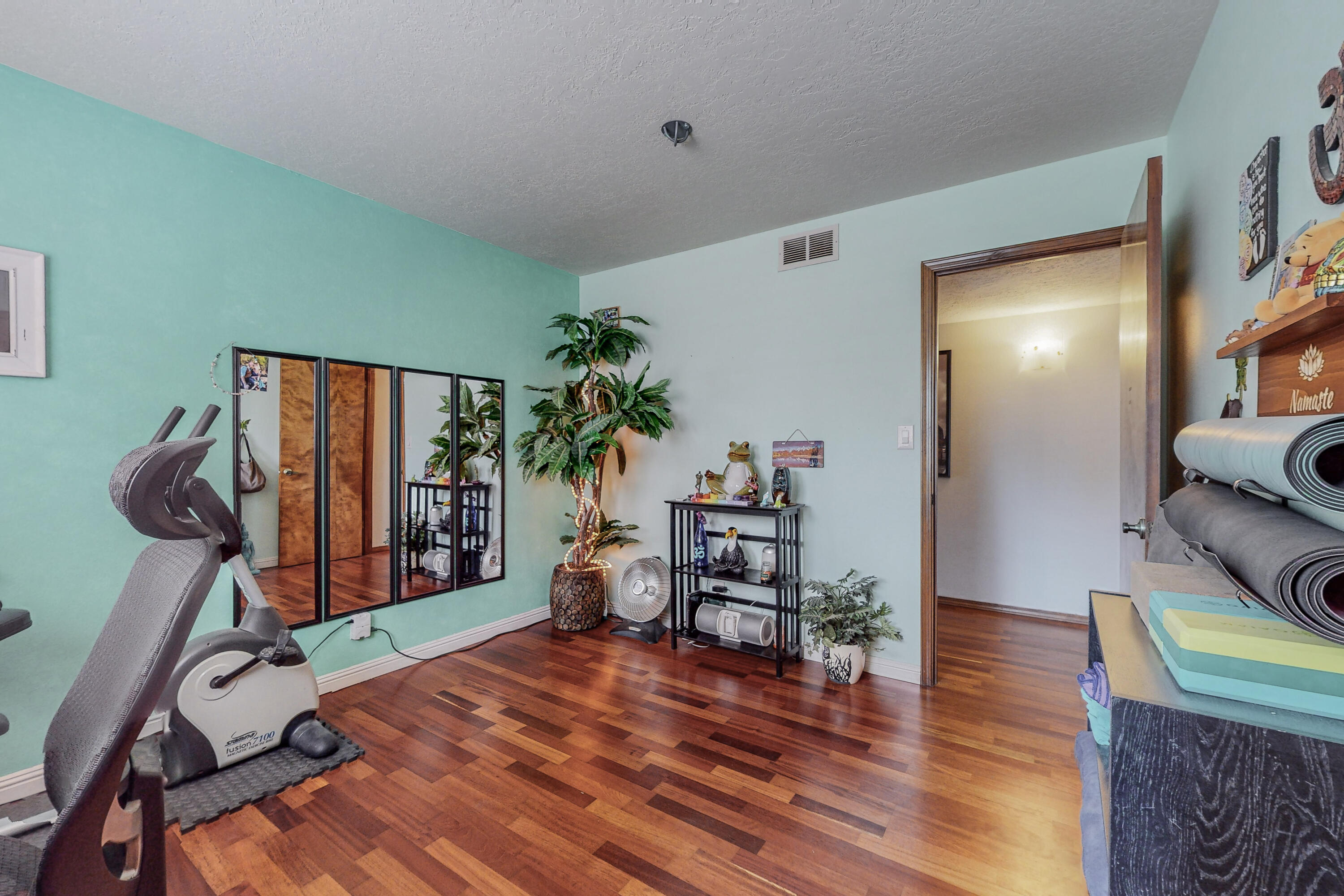 7013 Cherry Blossom Ln Lane NE