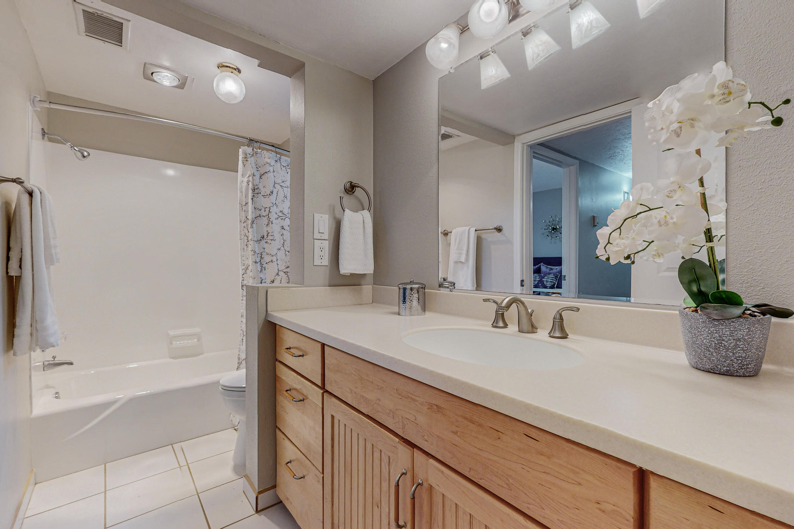 10204 Keeping Drive NW