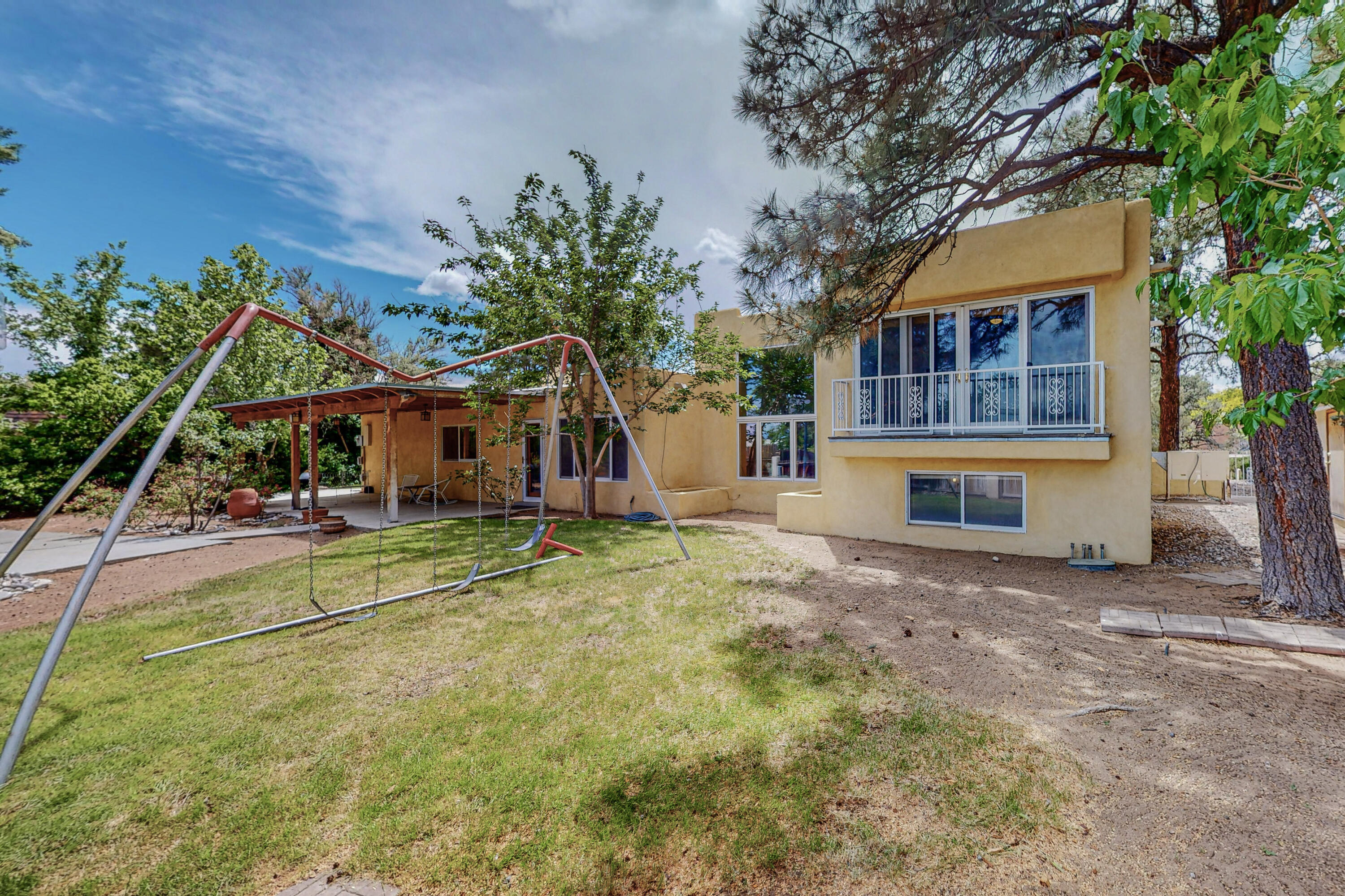 10204 Keeping Drive NW