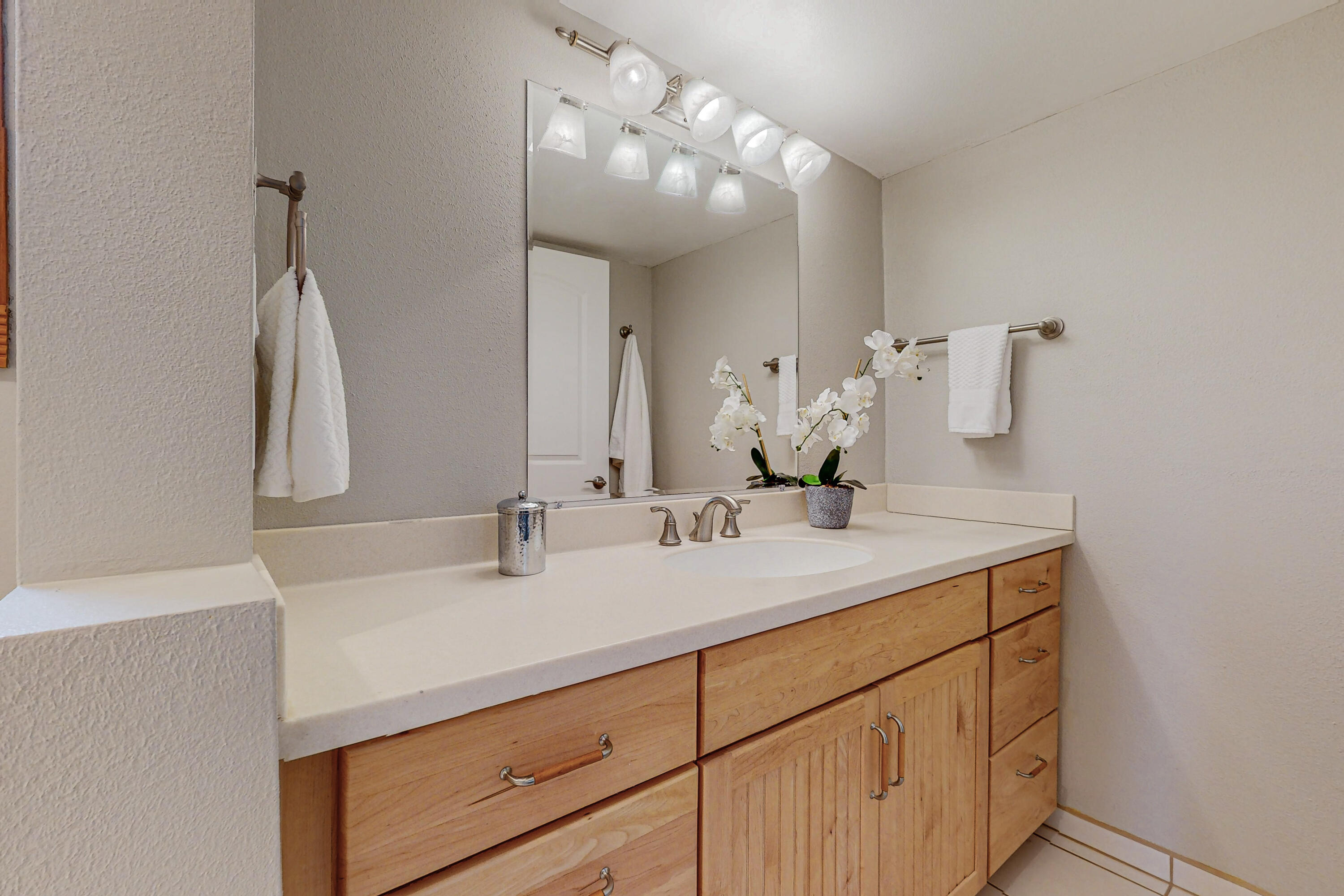 10204 Keeping Drive NW