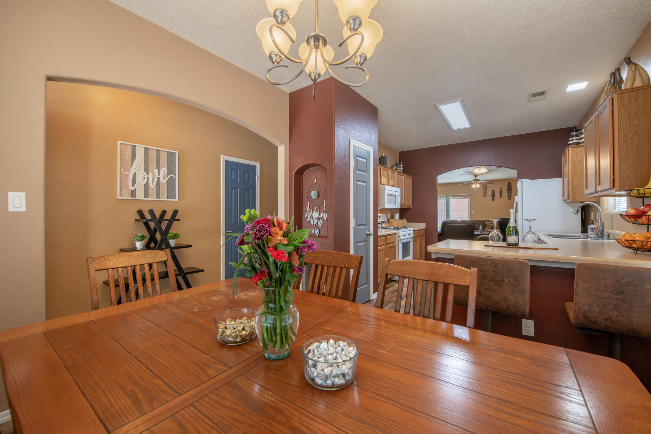 2024 Maywood Drive SE