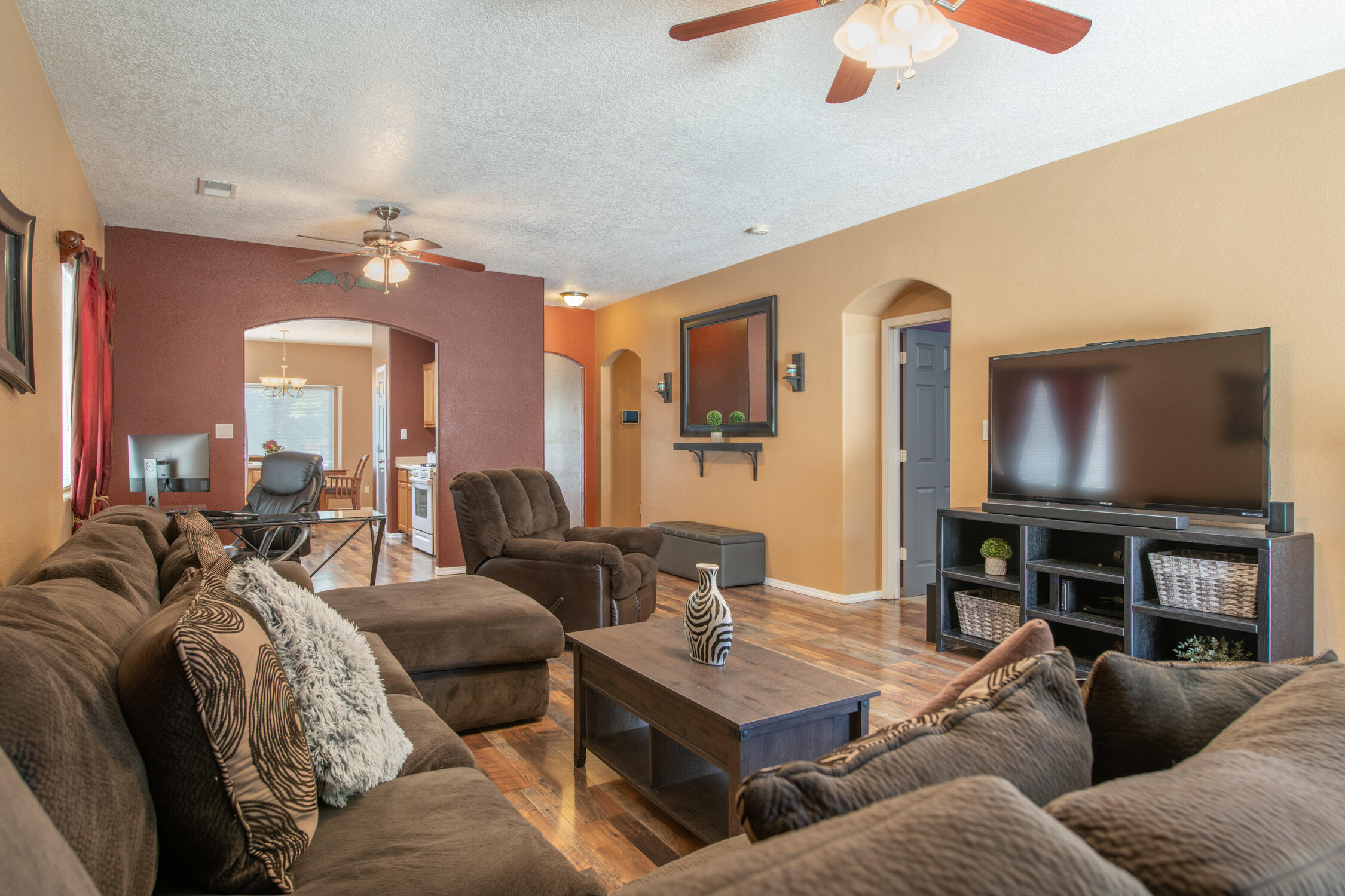 2024 Maywood Drive SE