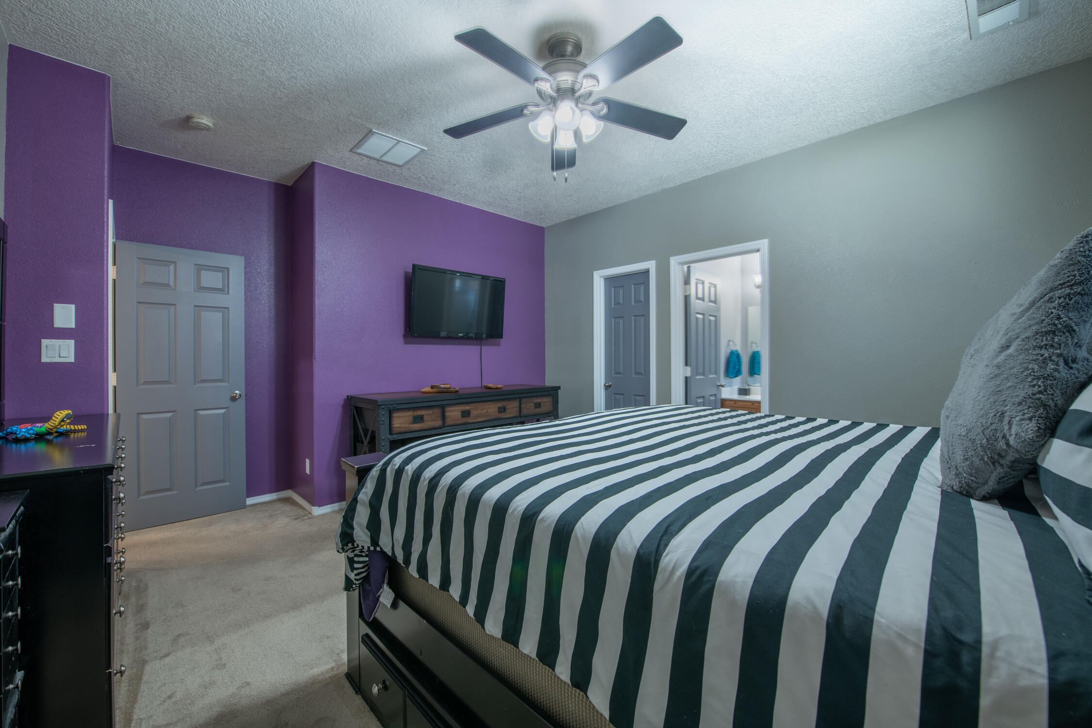 2024 Maywood Drive SE