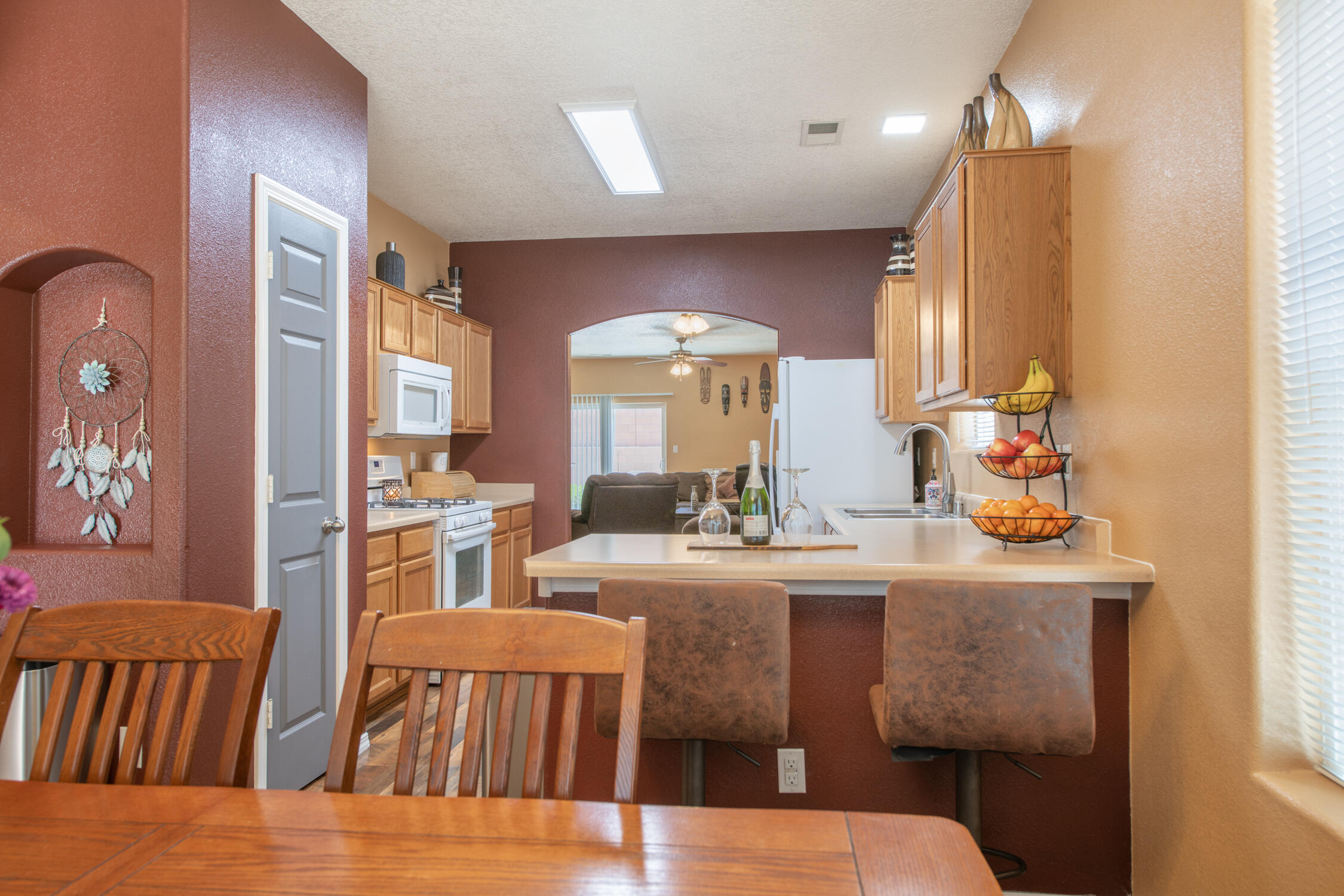 2024 Maywood Drive SE