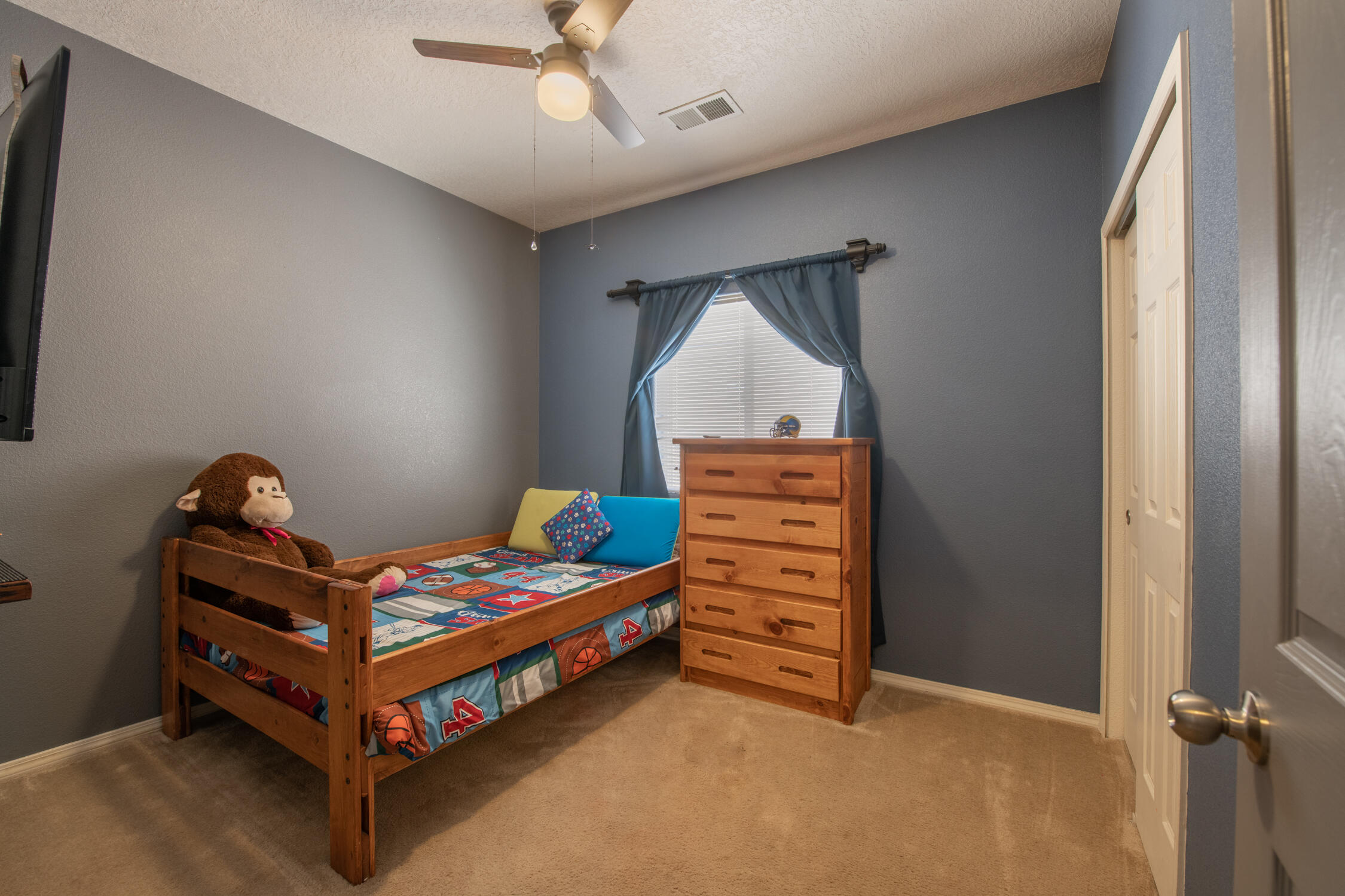 2024 Maywood Drive SE