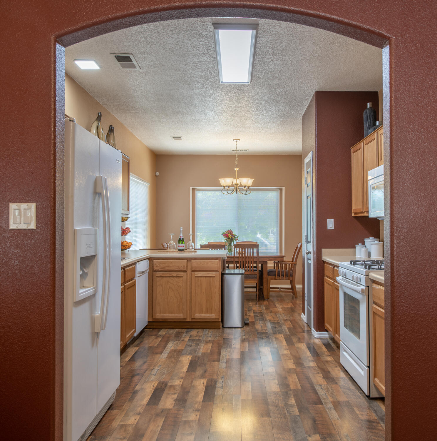 2024 Maywood Drive SE