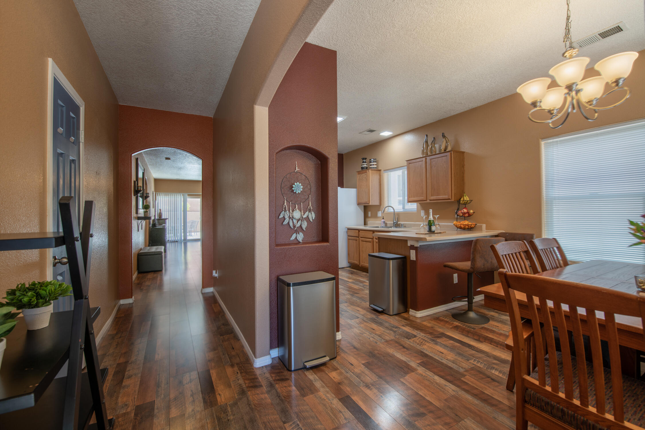 2024 Maywood Drive SE