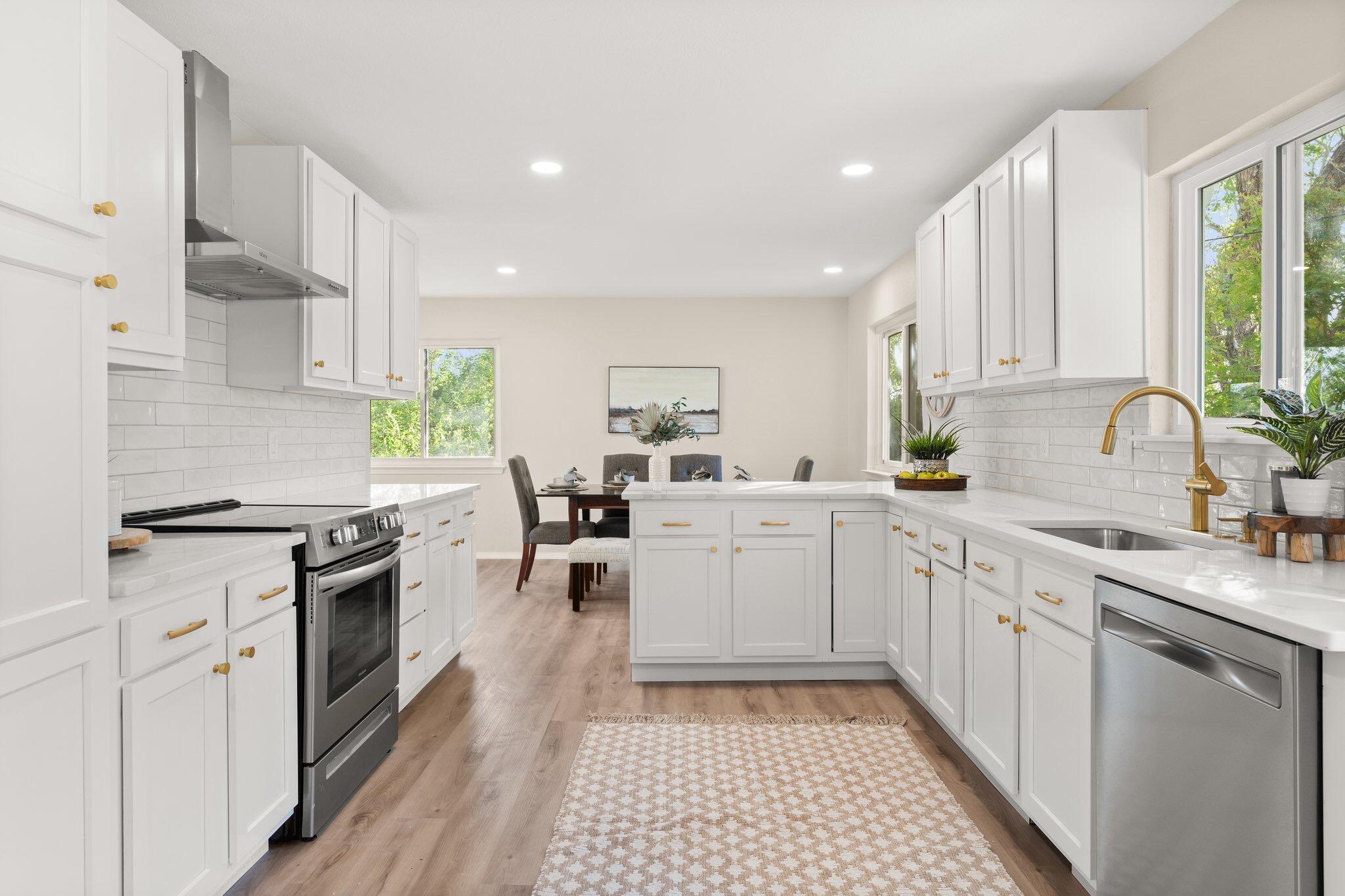 12025 Princess Jeanne Avenue NE