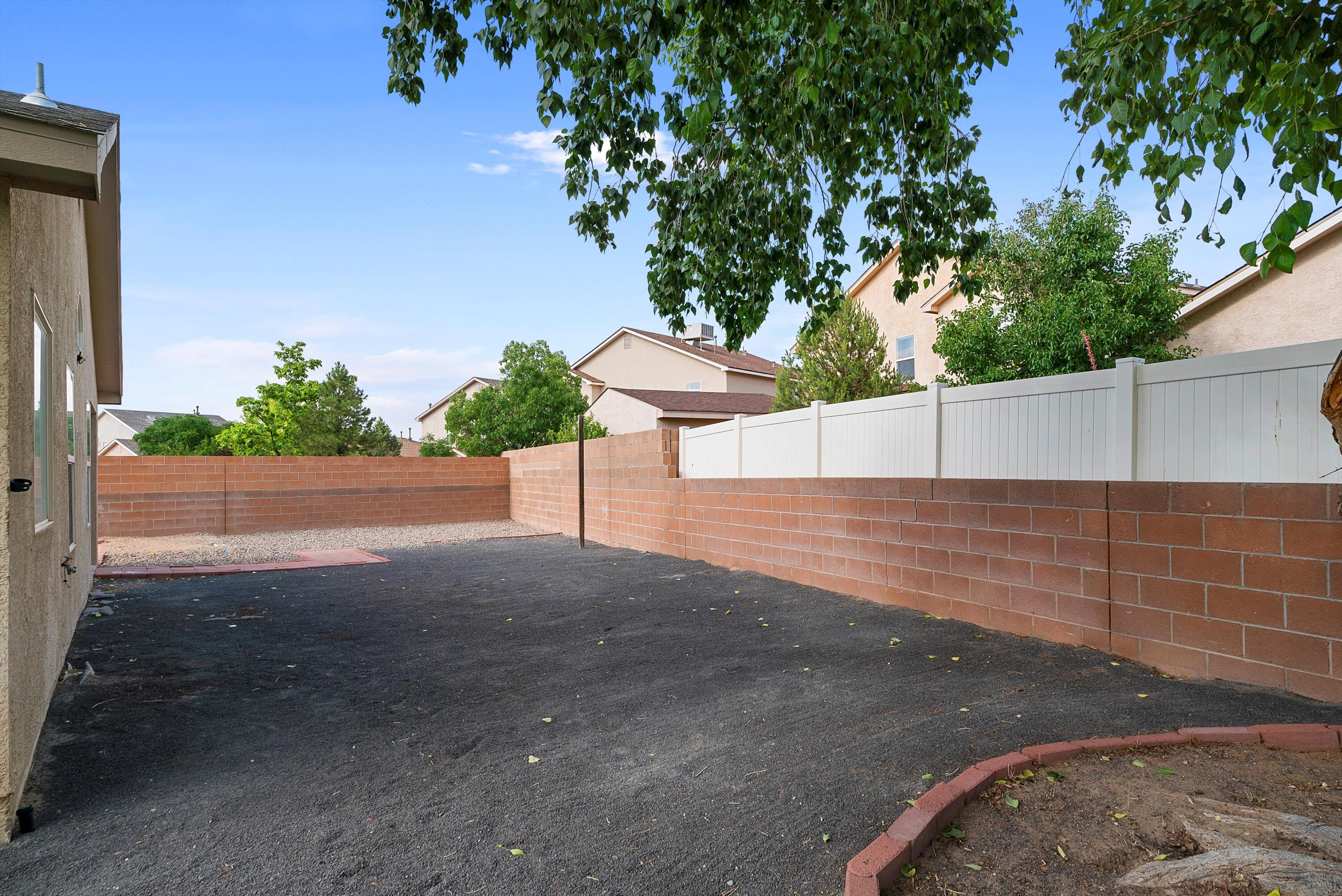 10300 Calle Maravilla Court NW