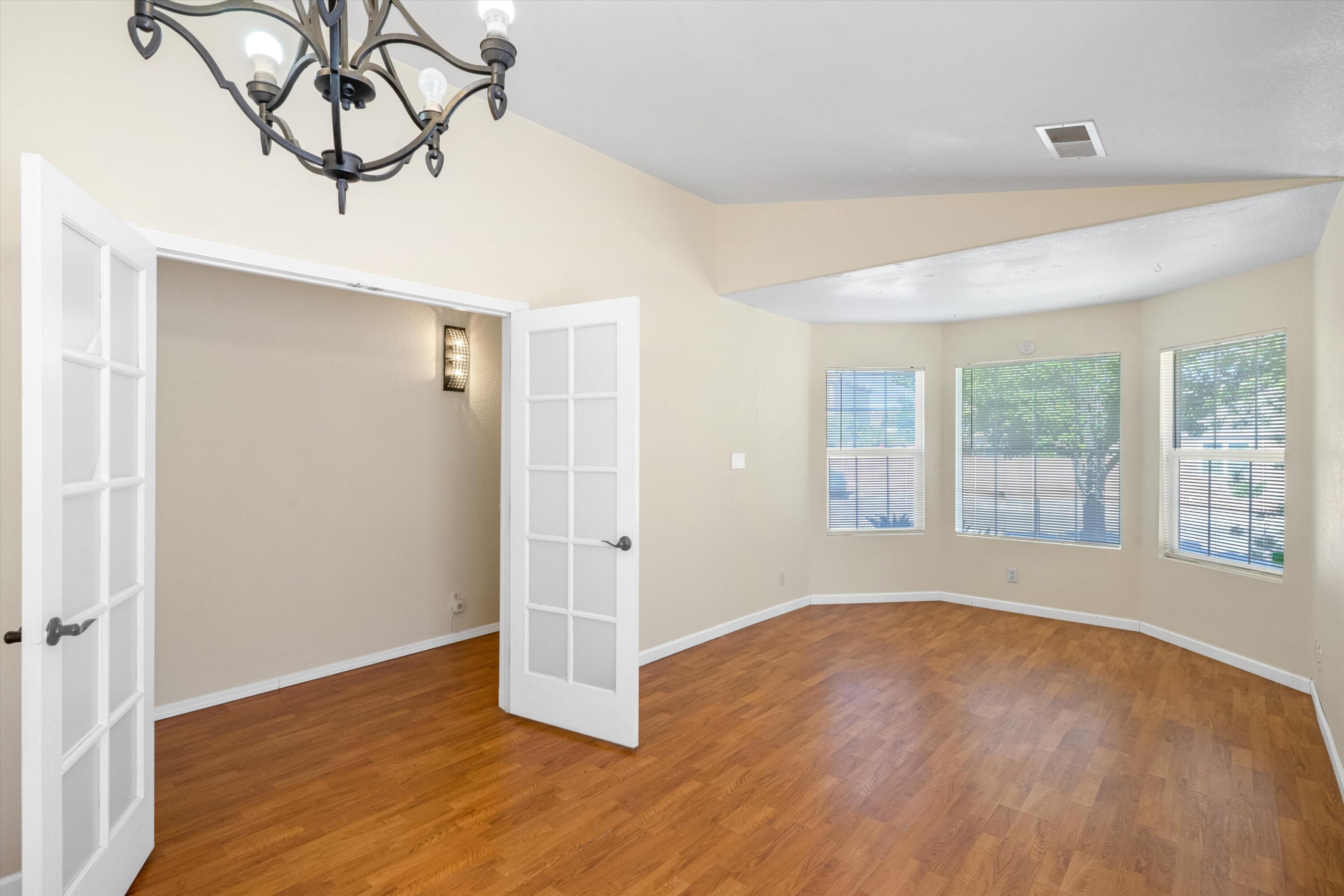 10300 Calle Maravilla Court NW